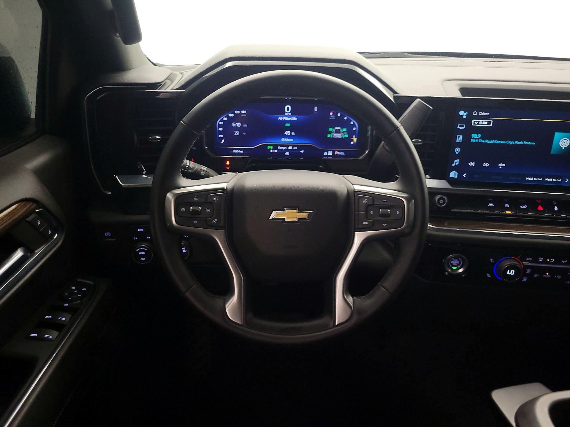 Thumbnail: 2023 Chevrolet Silverado 1500 - 10