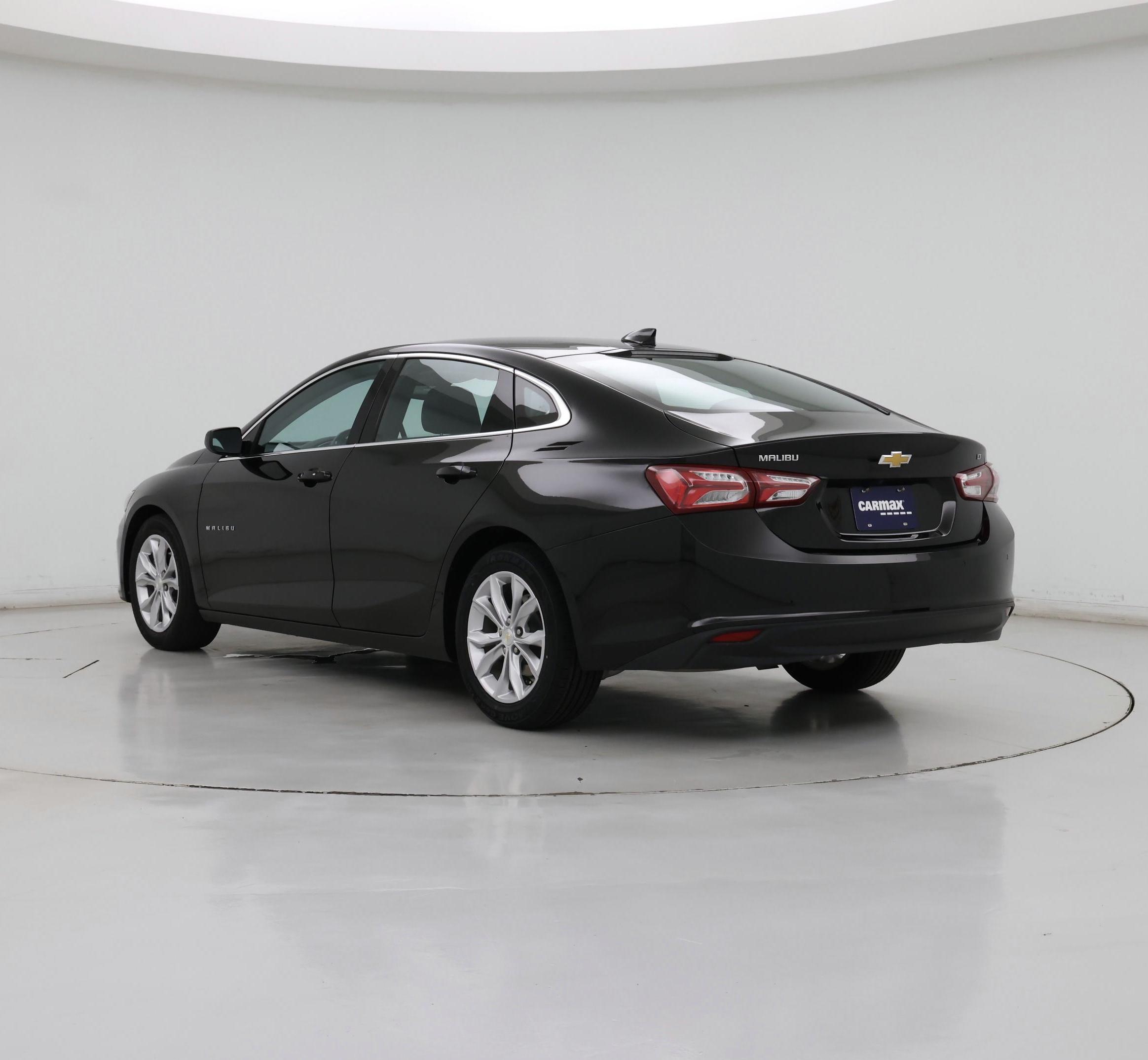 Thumbnail: 2022 Chevrolet Malibu - 2