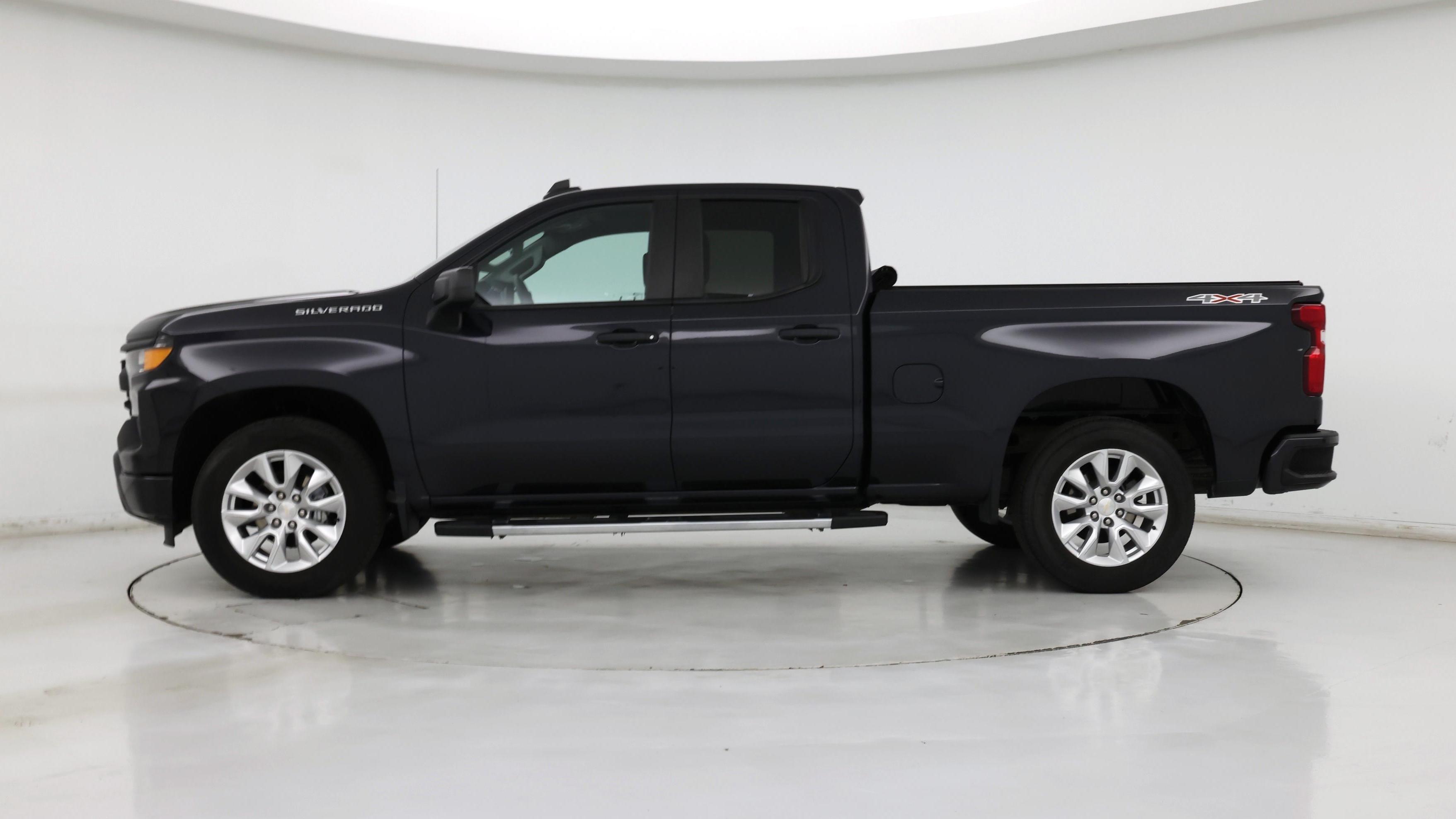 Thumbnail: 2022 Chevrolet Silverado 1500 - 3