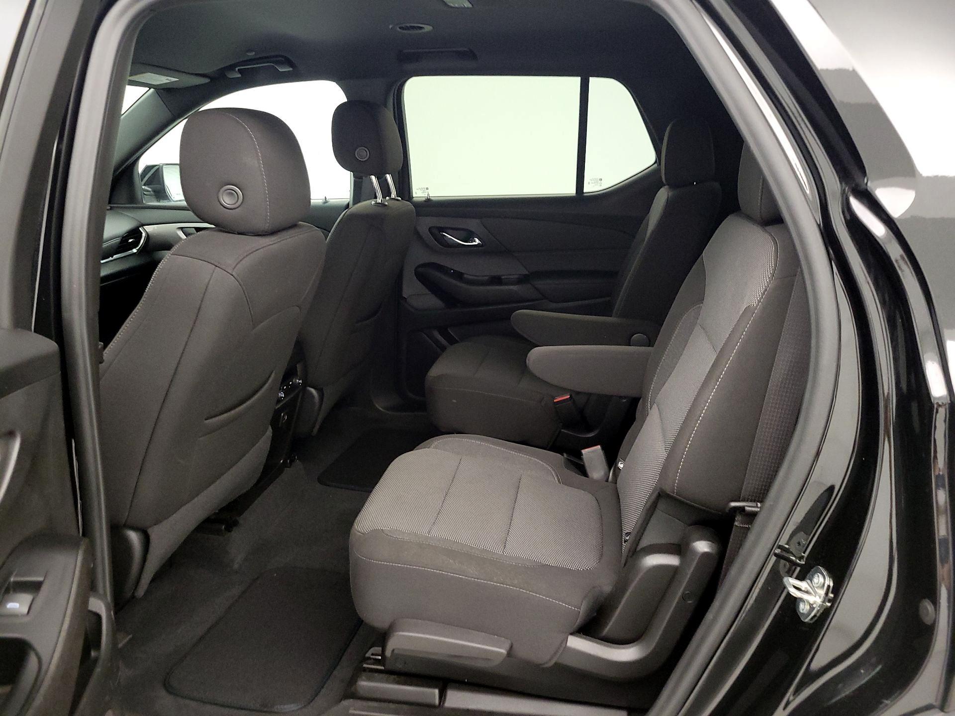 Thumbnail: 2023 Chevrolet Traverse - 19