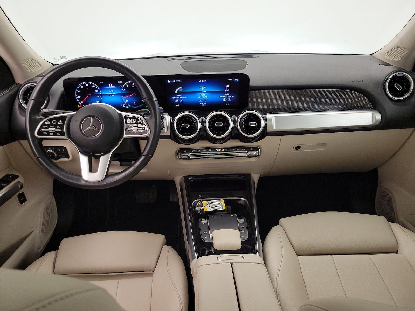 Image of 2023 Mercedes-Benz GLB250