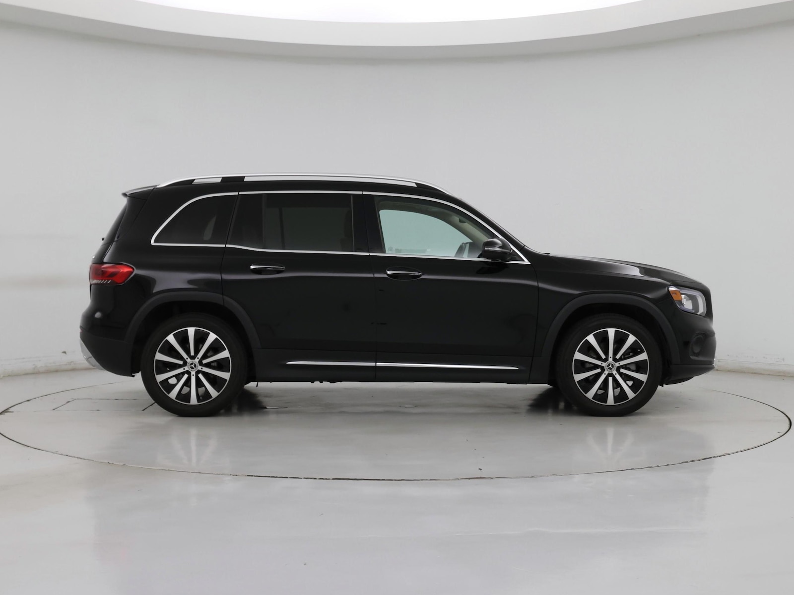 Image of 2023 Mercedes-Benz GLB250