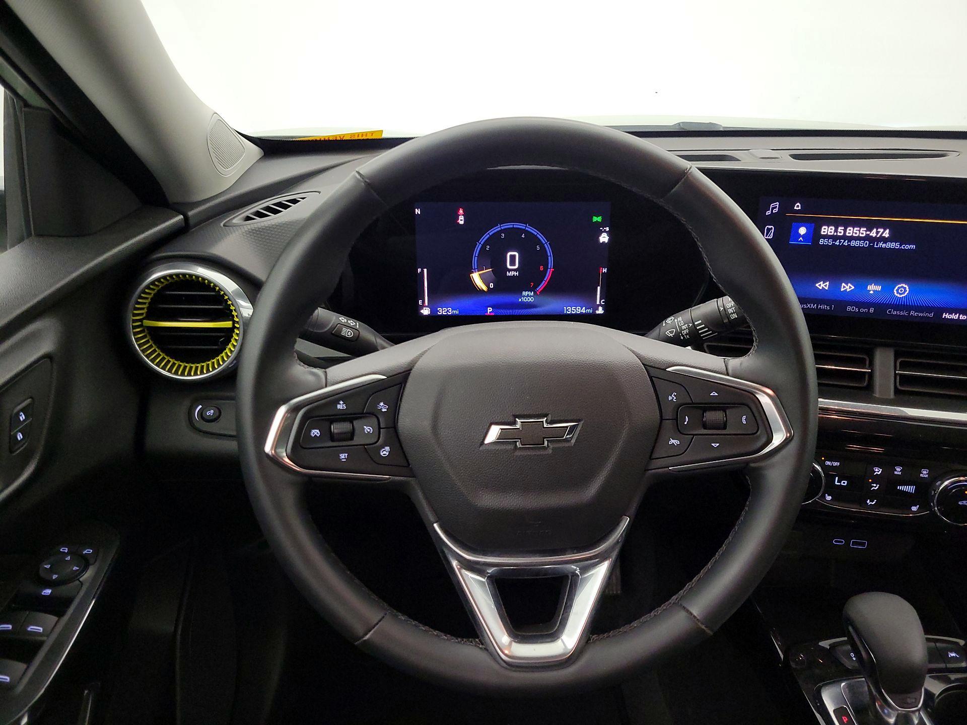 Thumbnail: 2024 Chevrolet Trax - 10