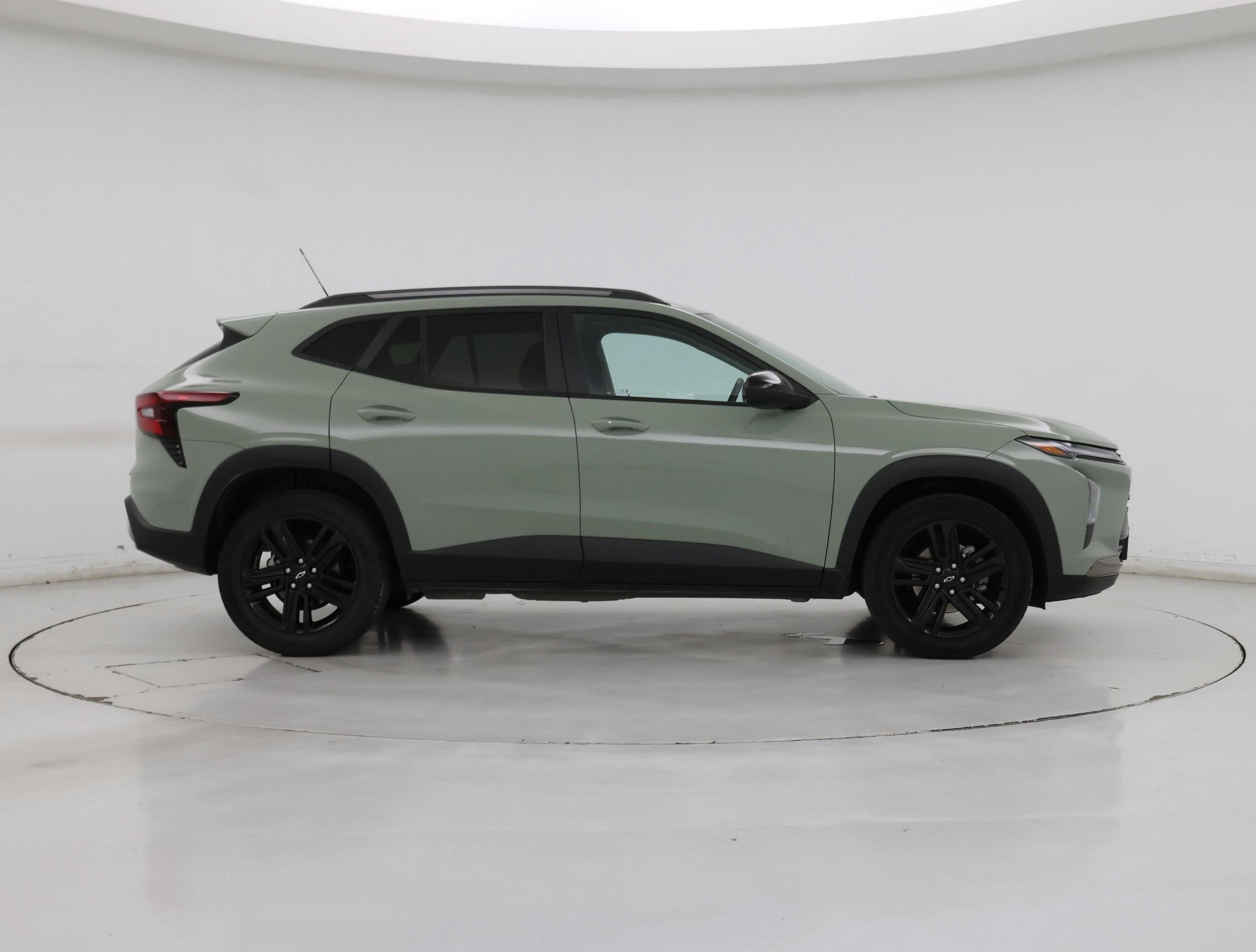 Thumbnail: 2024 Chevrolet Trax - 7