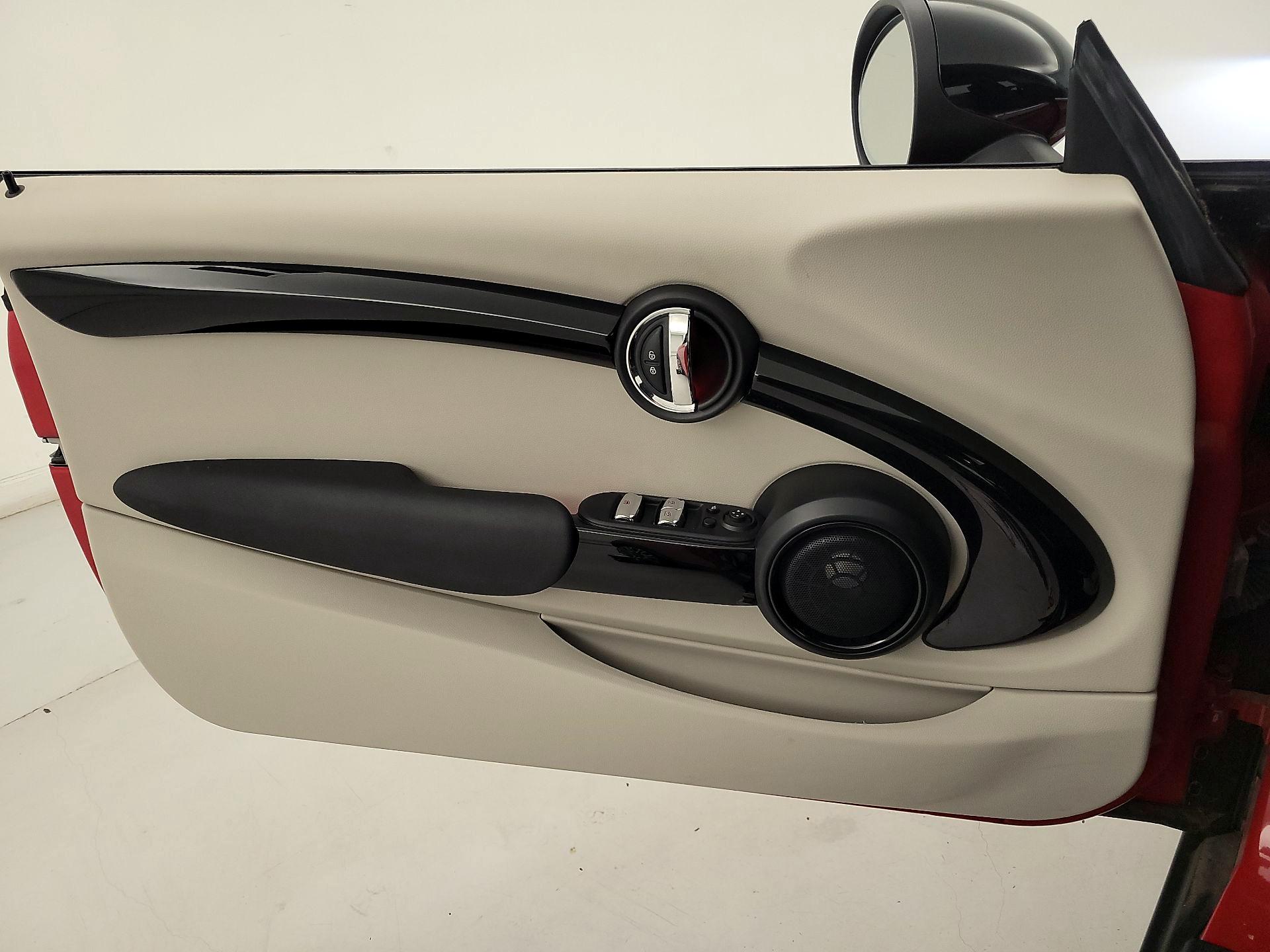 Thumbnail: 2018 MINI Cooper - 12