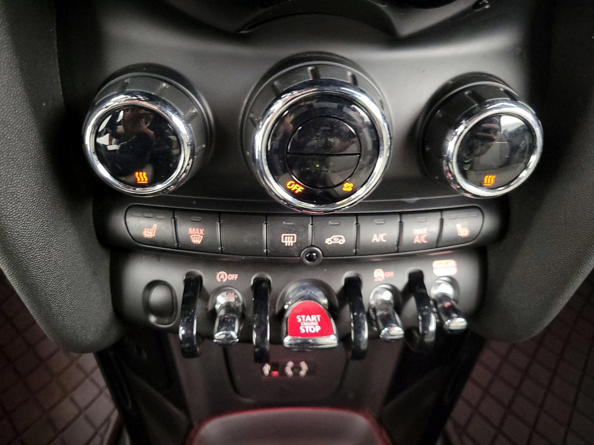 Thumbnail: 2018 MINI Cooper - 16