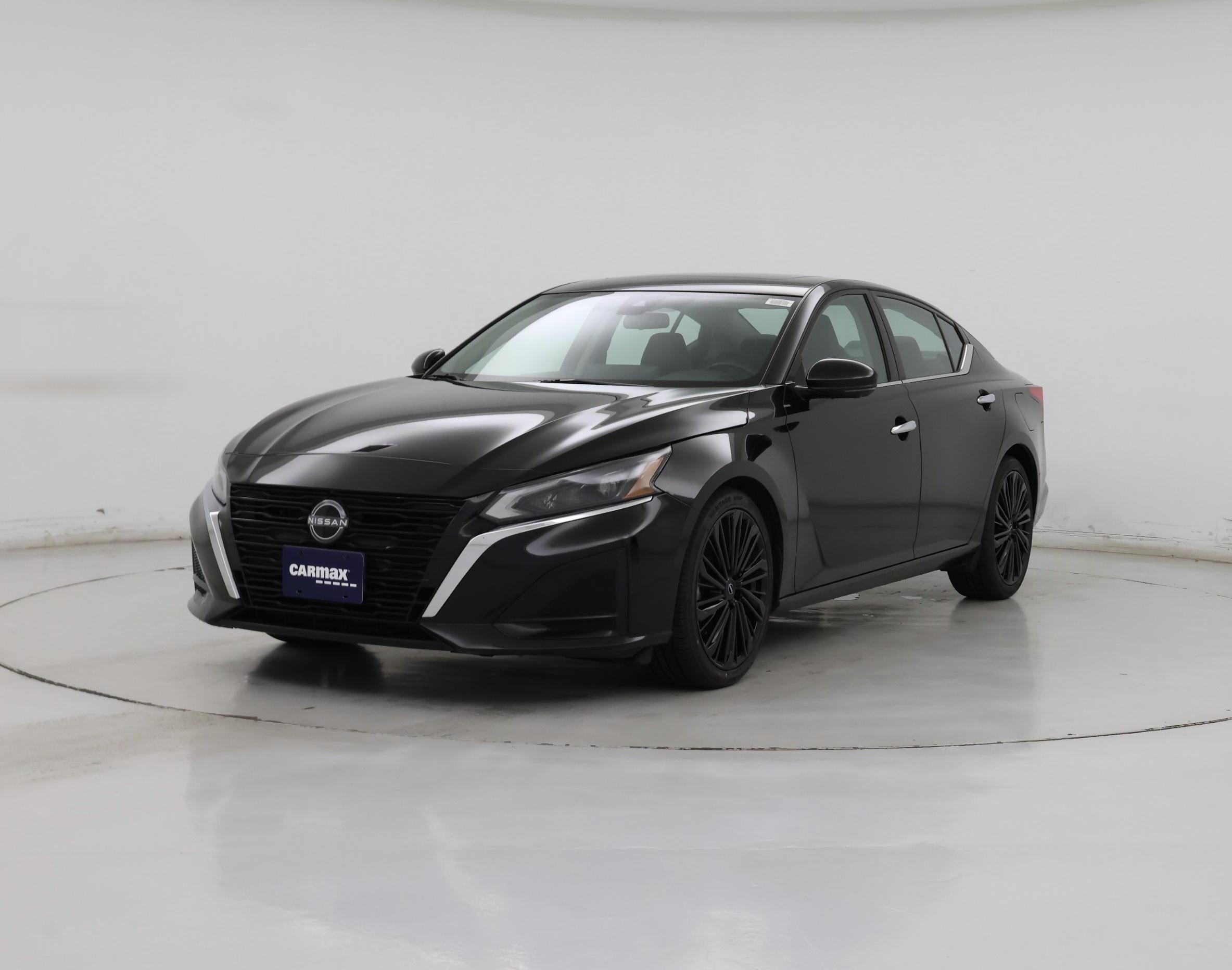 Thumbnail: 2023 Nissan Altima - 4