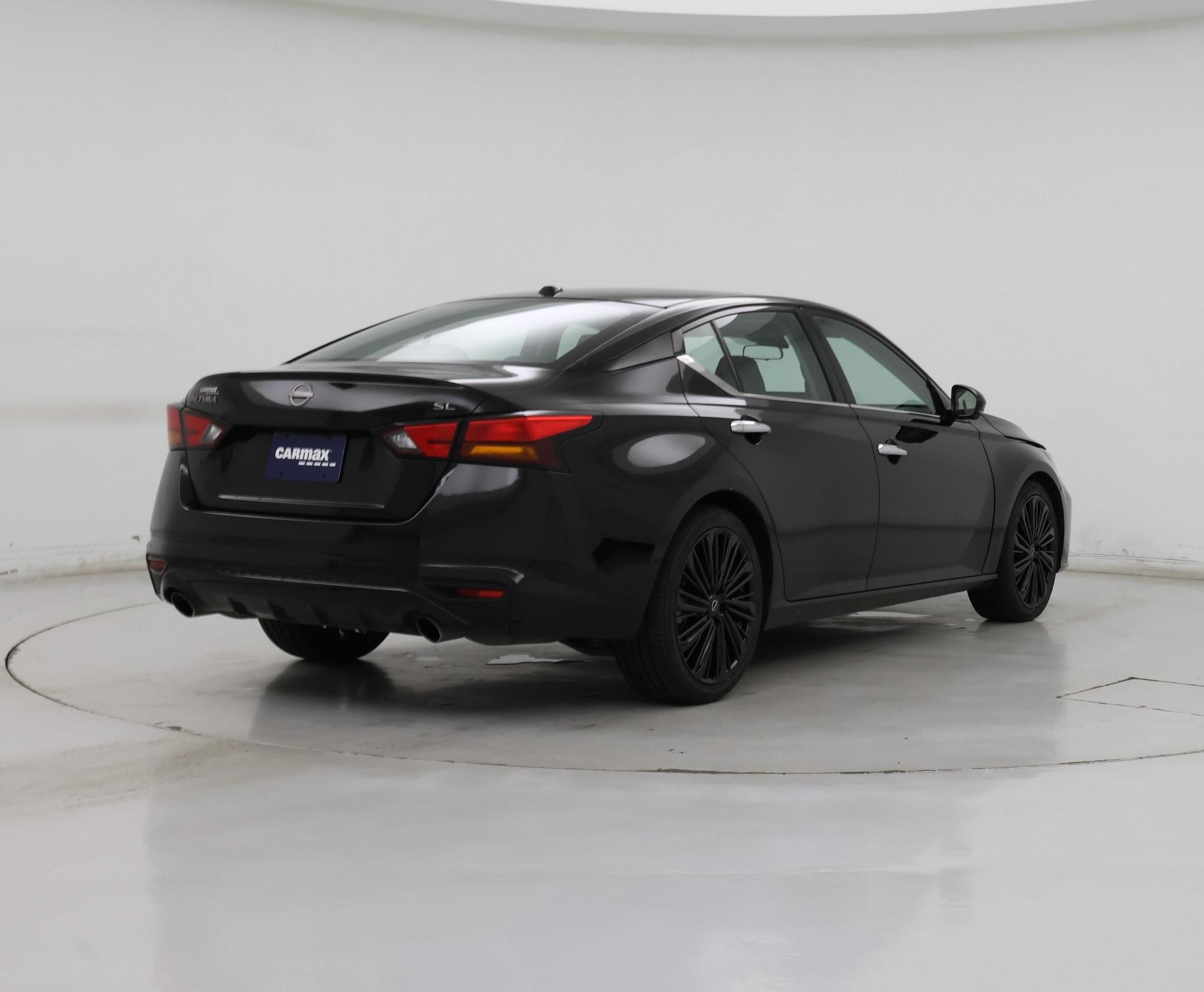 Thumbnail: 2023 Nissan Altima - 8