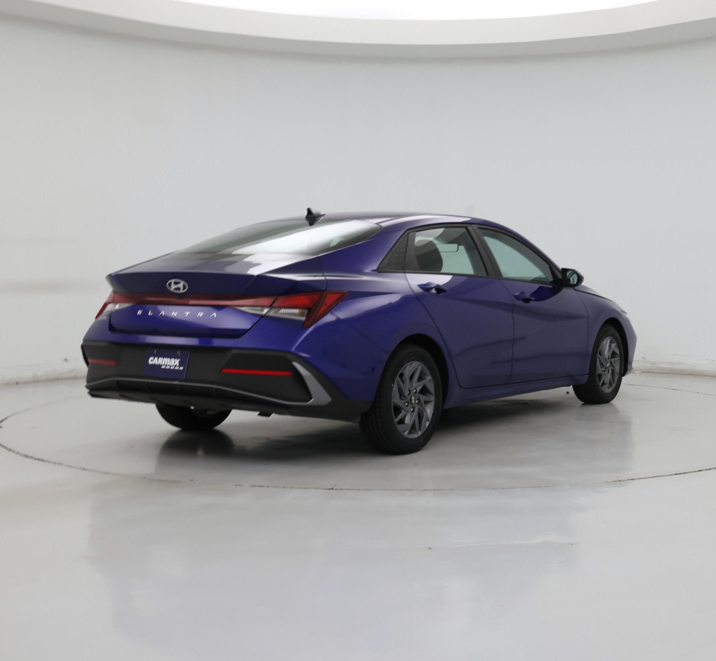 Thumbnail: 2024 Hyundai Elantra - 8
