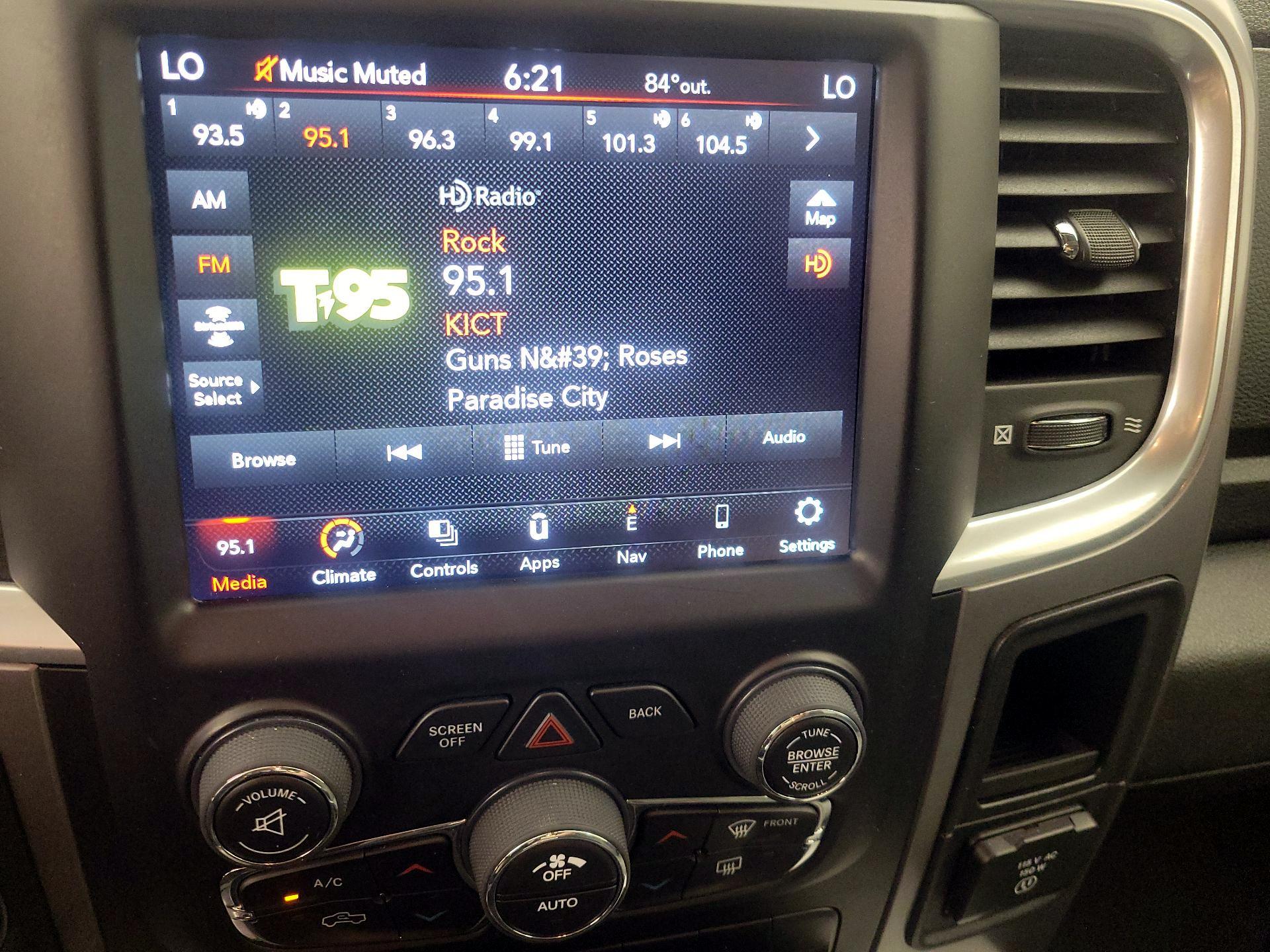 Thumbnail: 2023 RAM 1500 Classic - 16