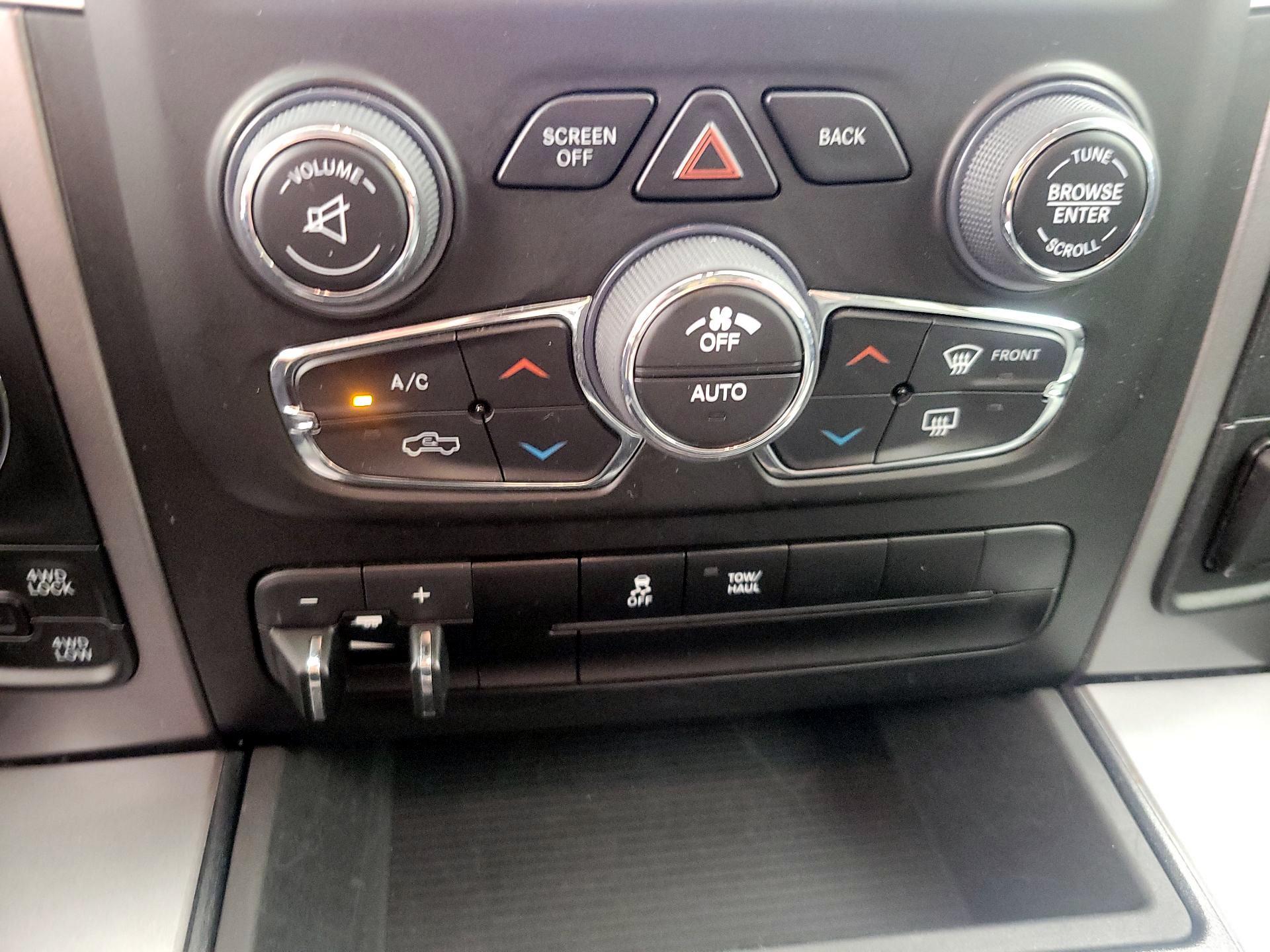 Thumbnail: 2023 RAM 1500 Classic - 17