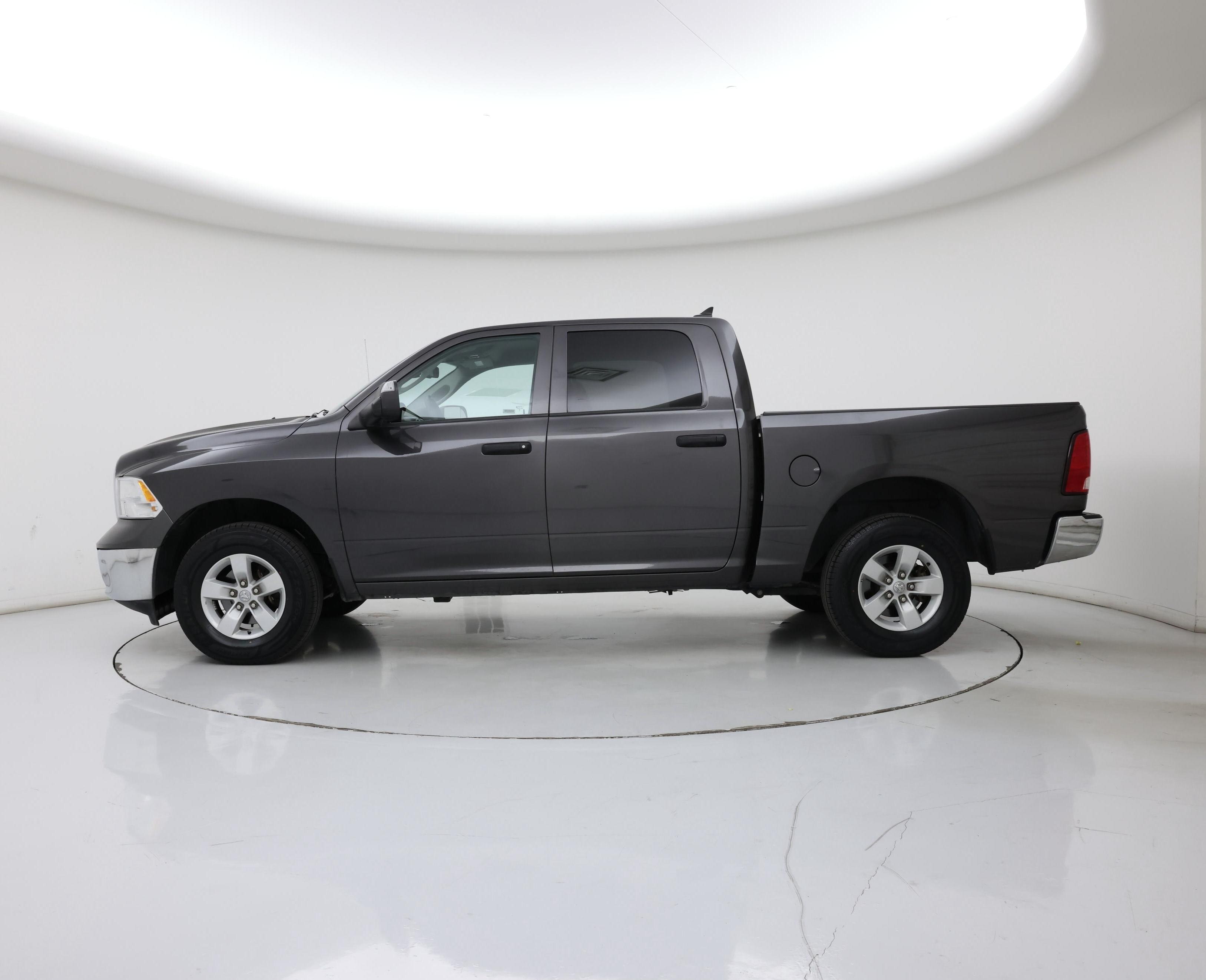 Thumbnail: 2023 RAM 1500 Classic - 3
