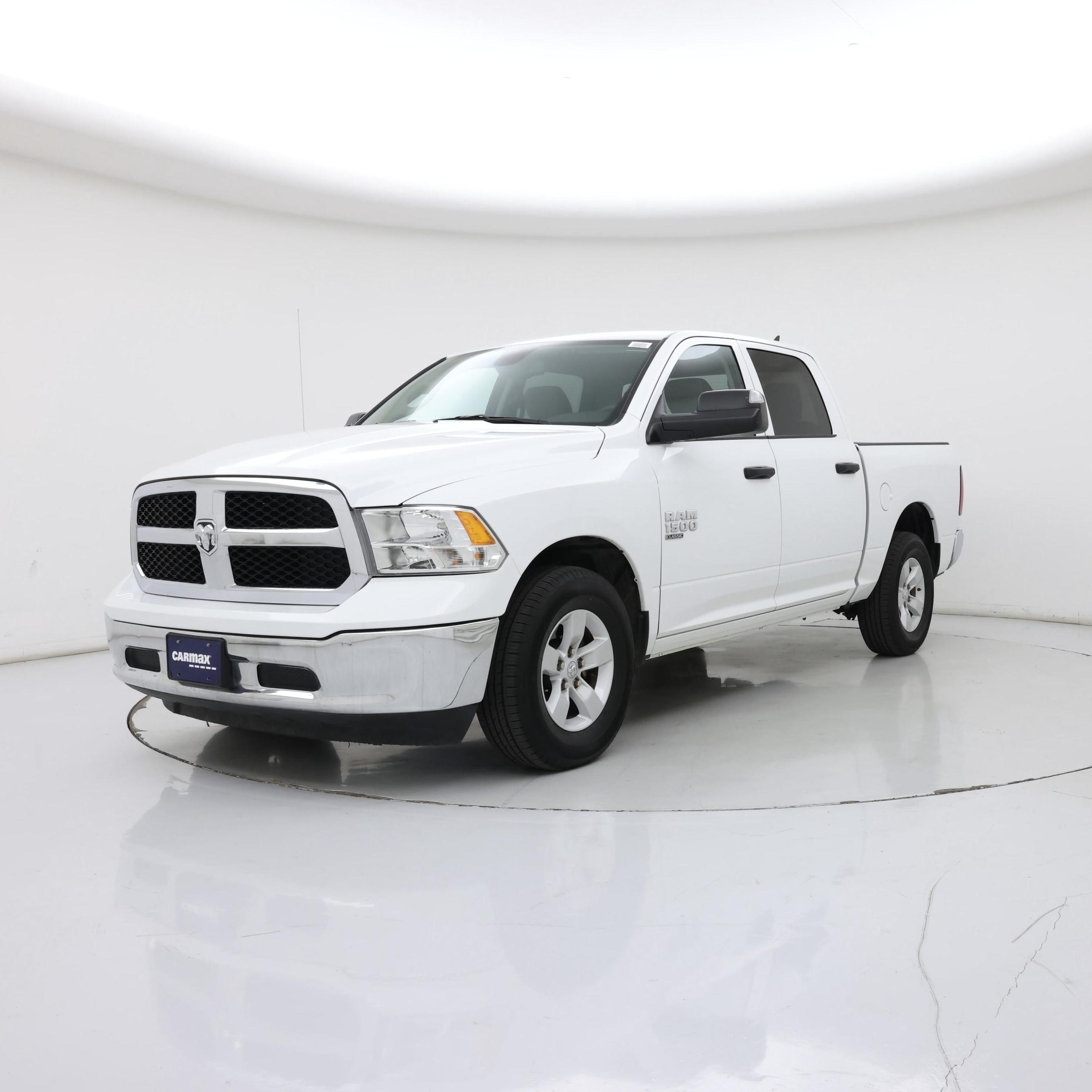 Thumbnail: 2023 RAM 1500 Classic - 4