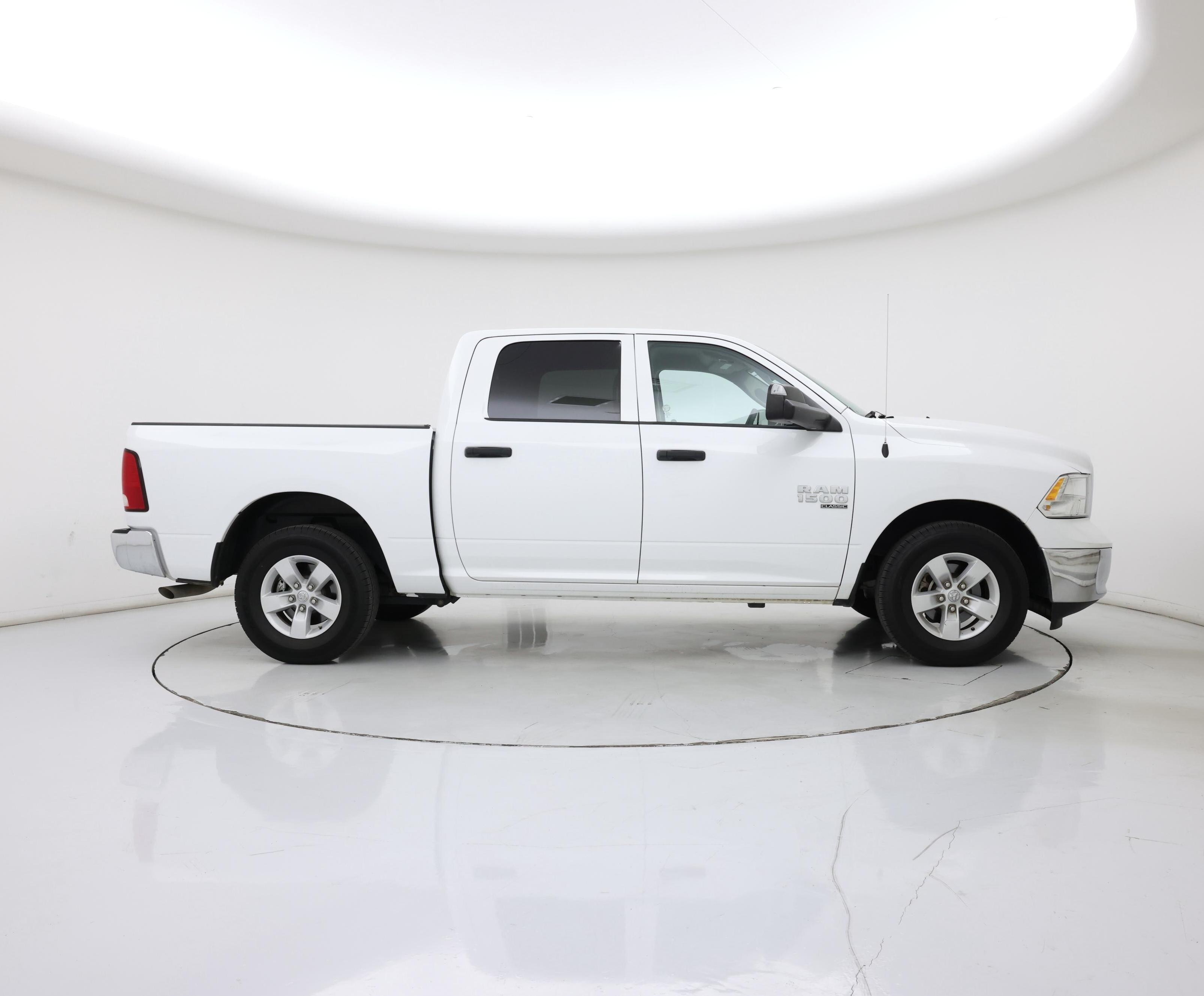 Thumbnail: 2023 RAM 1500 Classic - 7