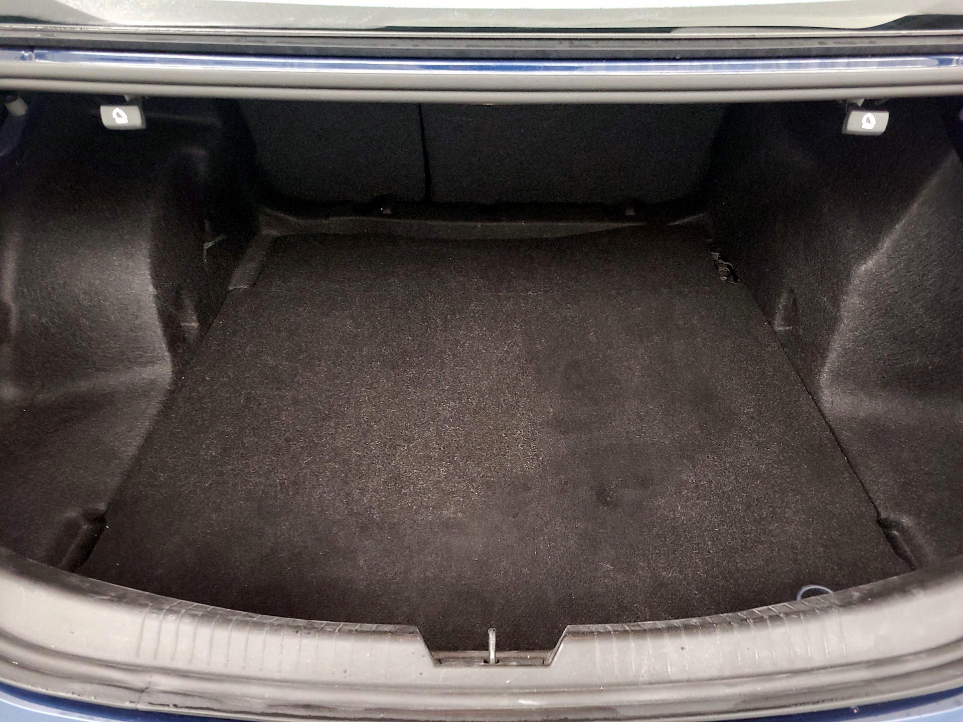 Thumbnail: 2020 Chevrolet Malibu - 20