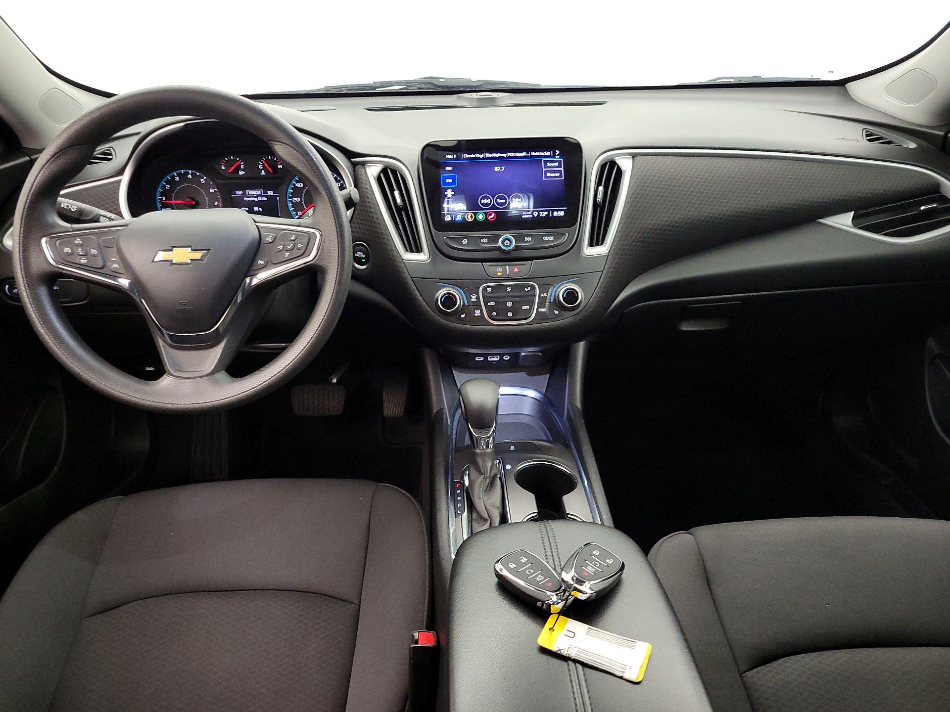 Thumbnail: 2023 Chevrolet Malibu - 9