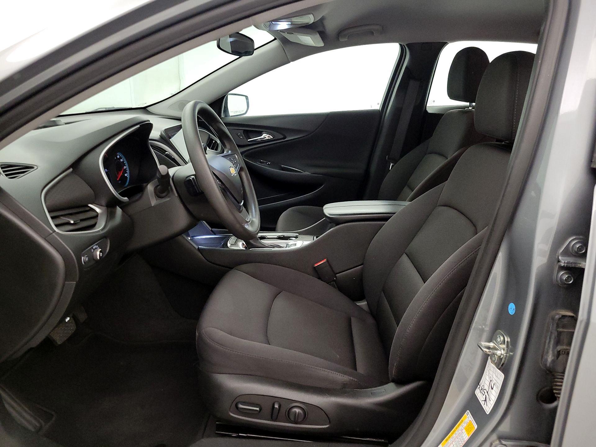 Thumbnail: 2023 Chevrolet Malibu - 11