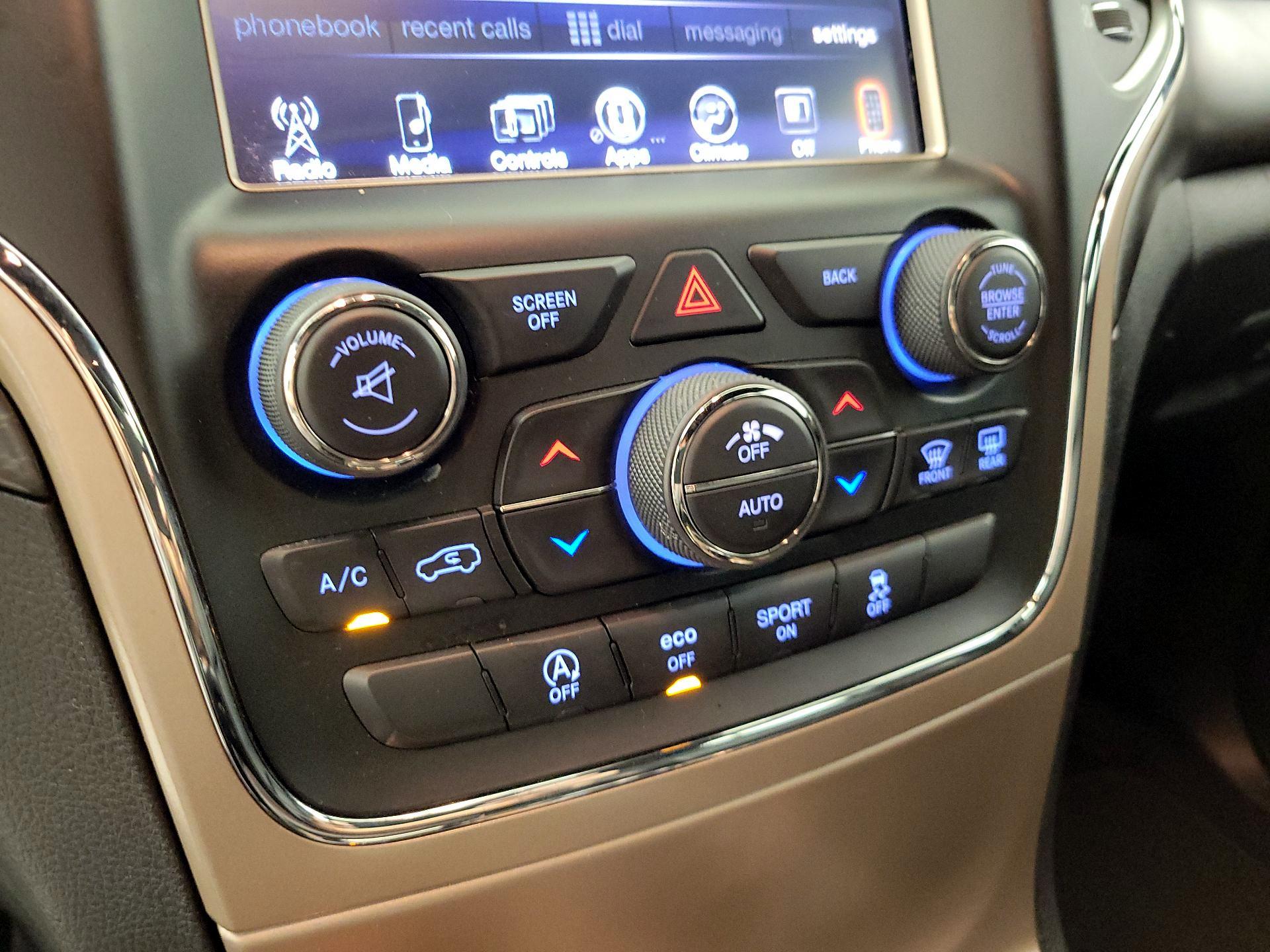 Thumbnail: 2016 Jeep Grand Cherokee - 15