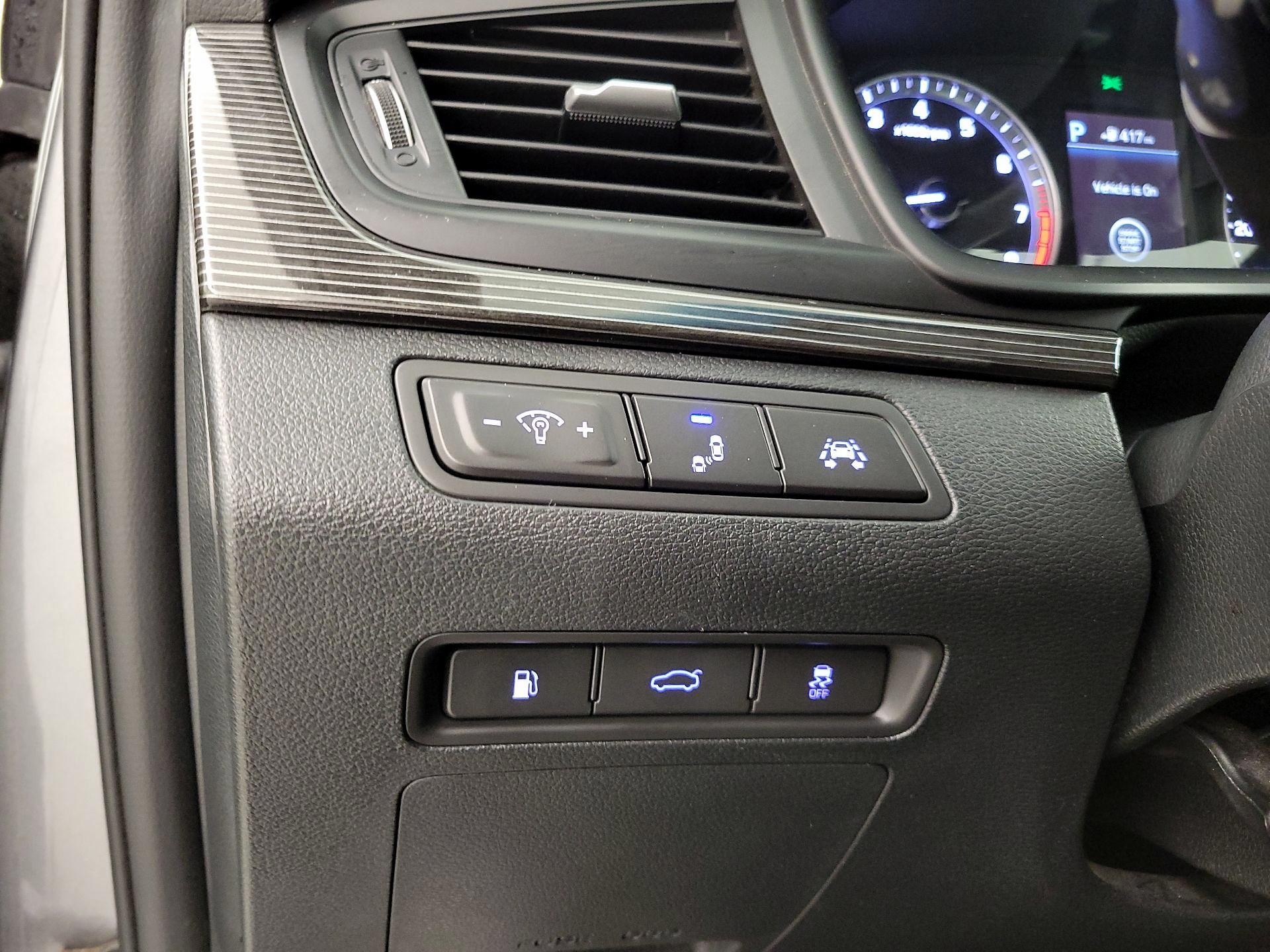 Thumbnail: 2019 Hyundai Sonata - 13