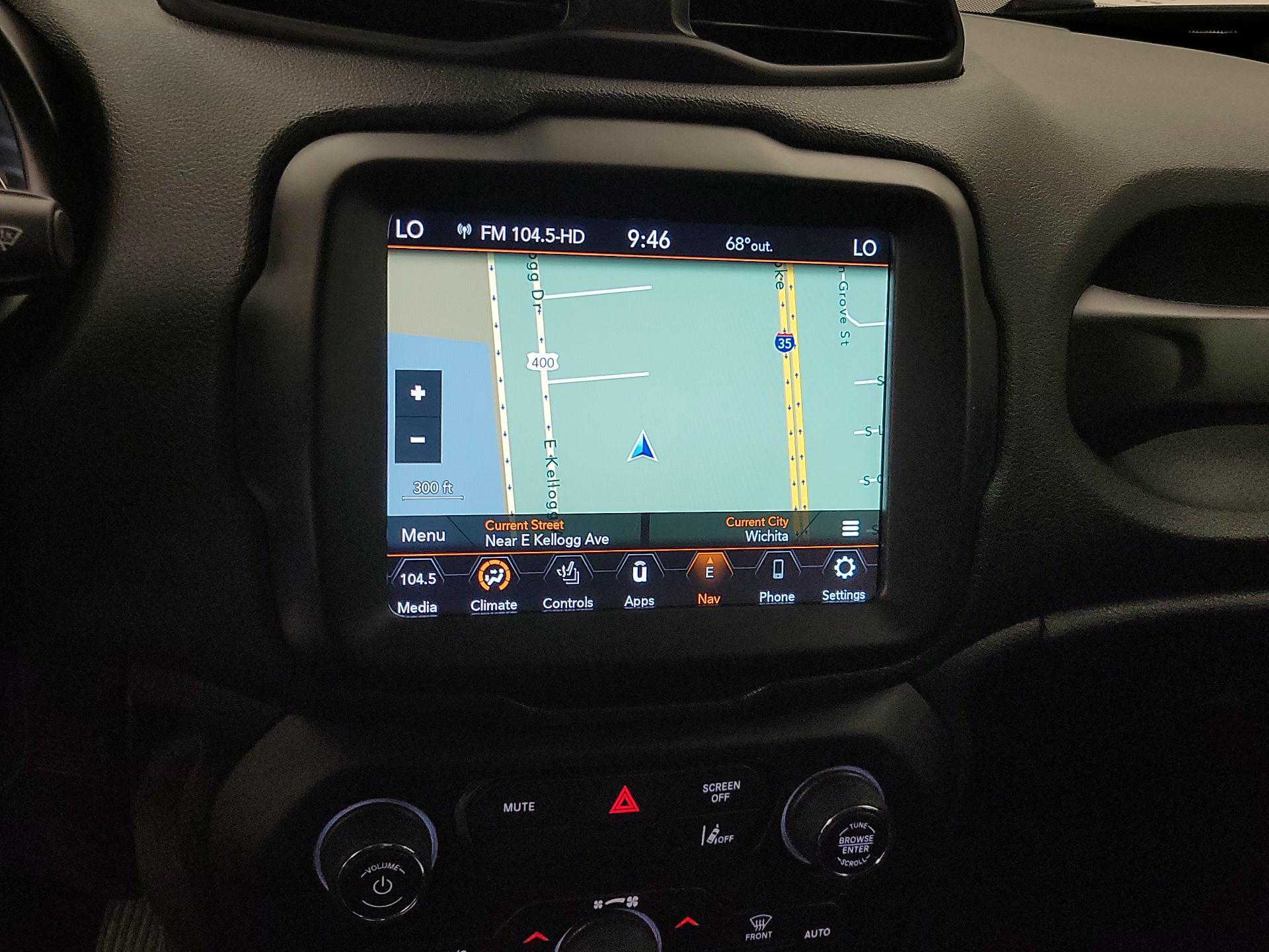 Thumbnail: 2022 Jeep Renegade - 14