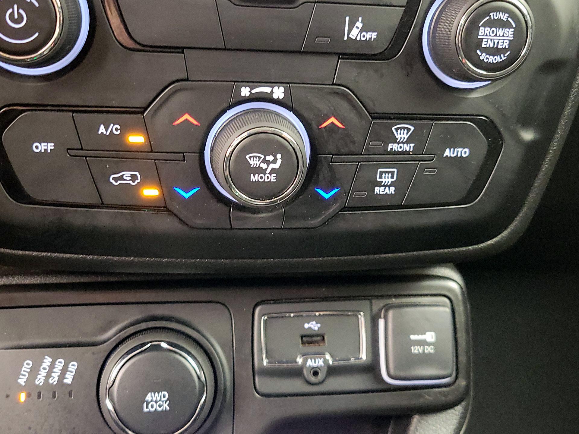 Thumbnail: 2022 Jeep Renegade - 17