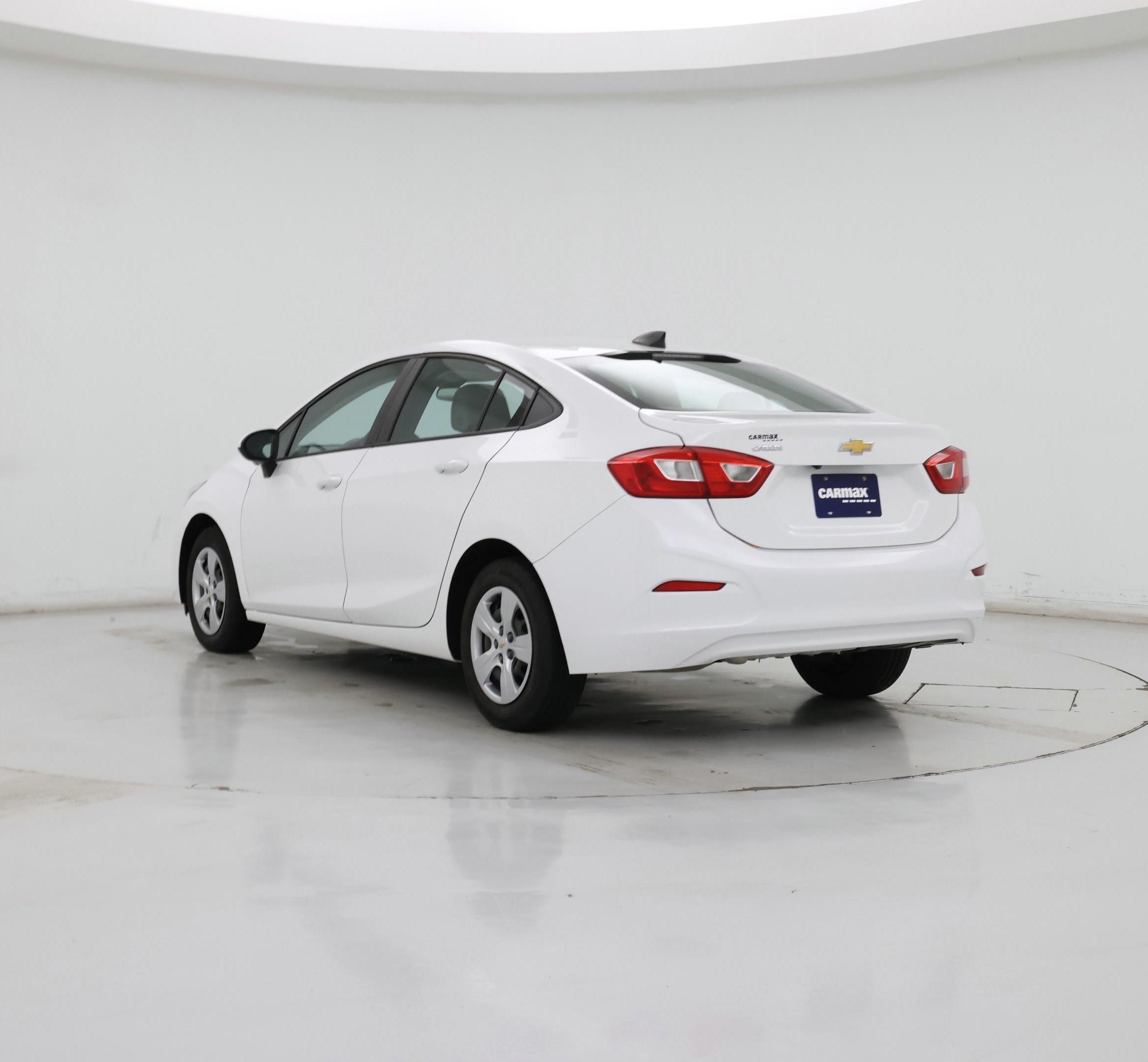 Thumbnail: 2017 Chevrolet Cruze - 2