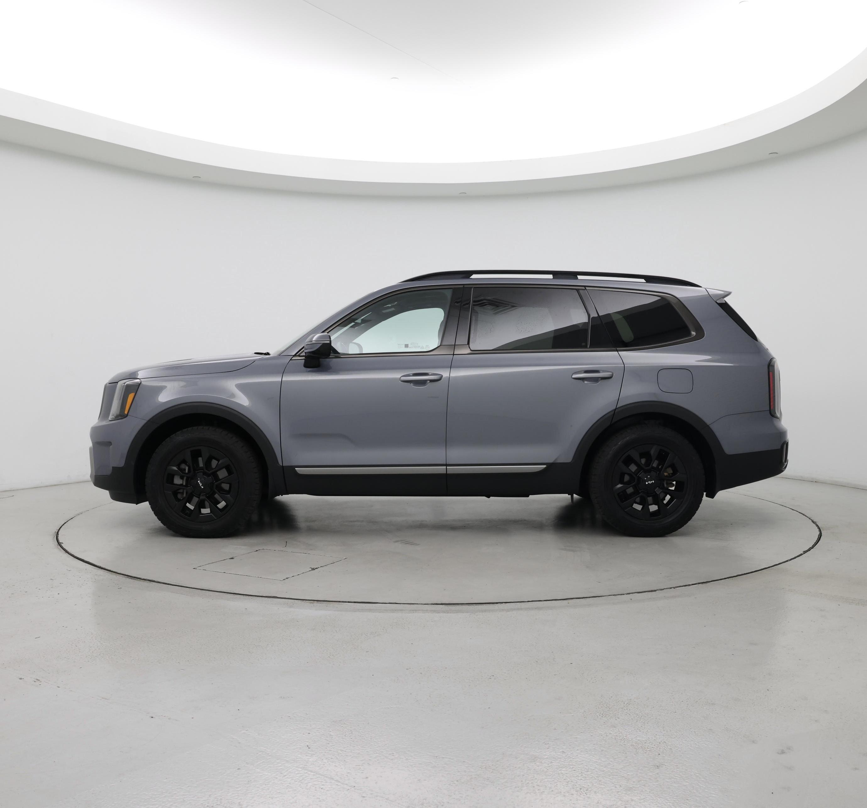 Thumbnail: 2023 Kia Telluride - 3