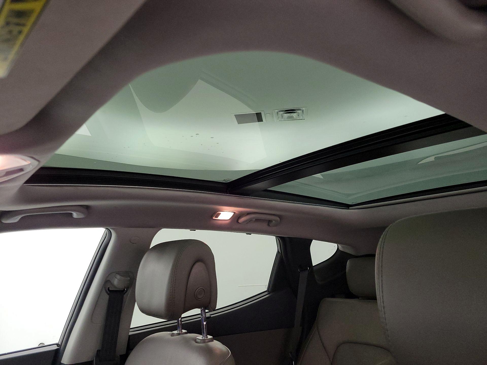 Thumbnail: 2017 Hyundai Santa Fe - 20