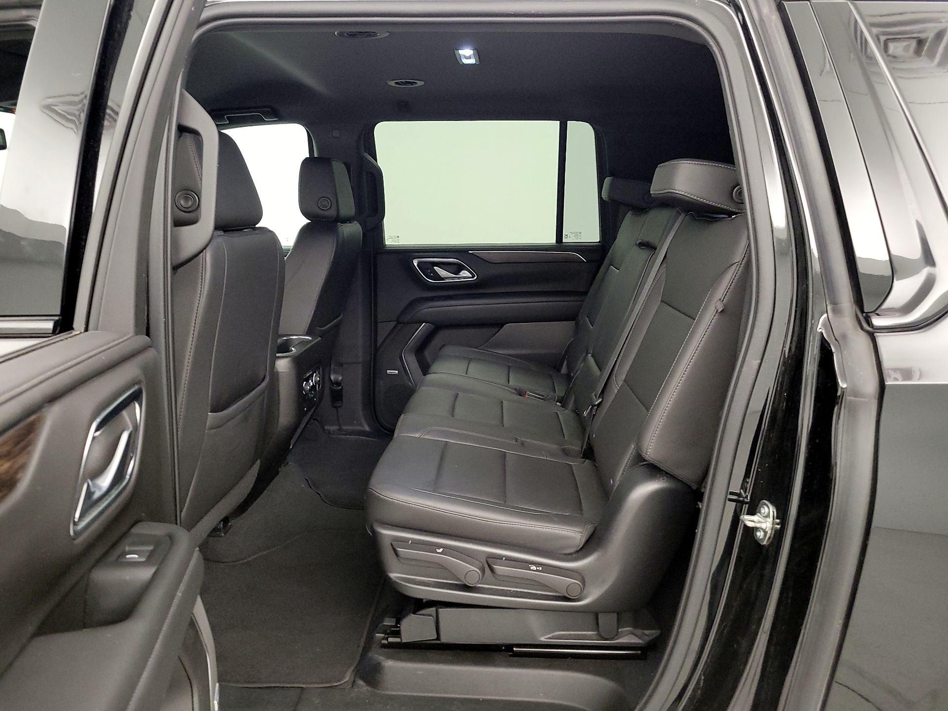 Thumbnail: 2022 Chevrolet Suburban - 19