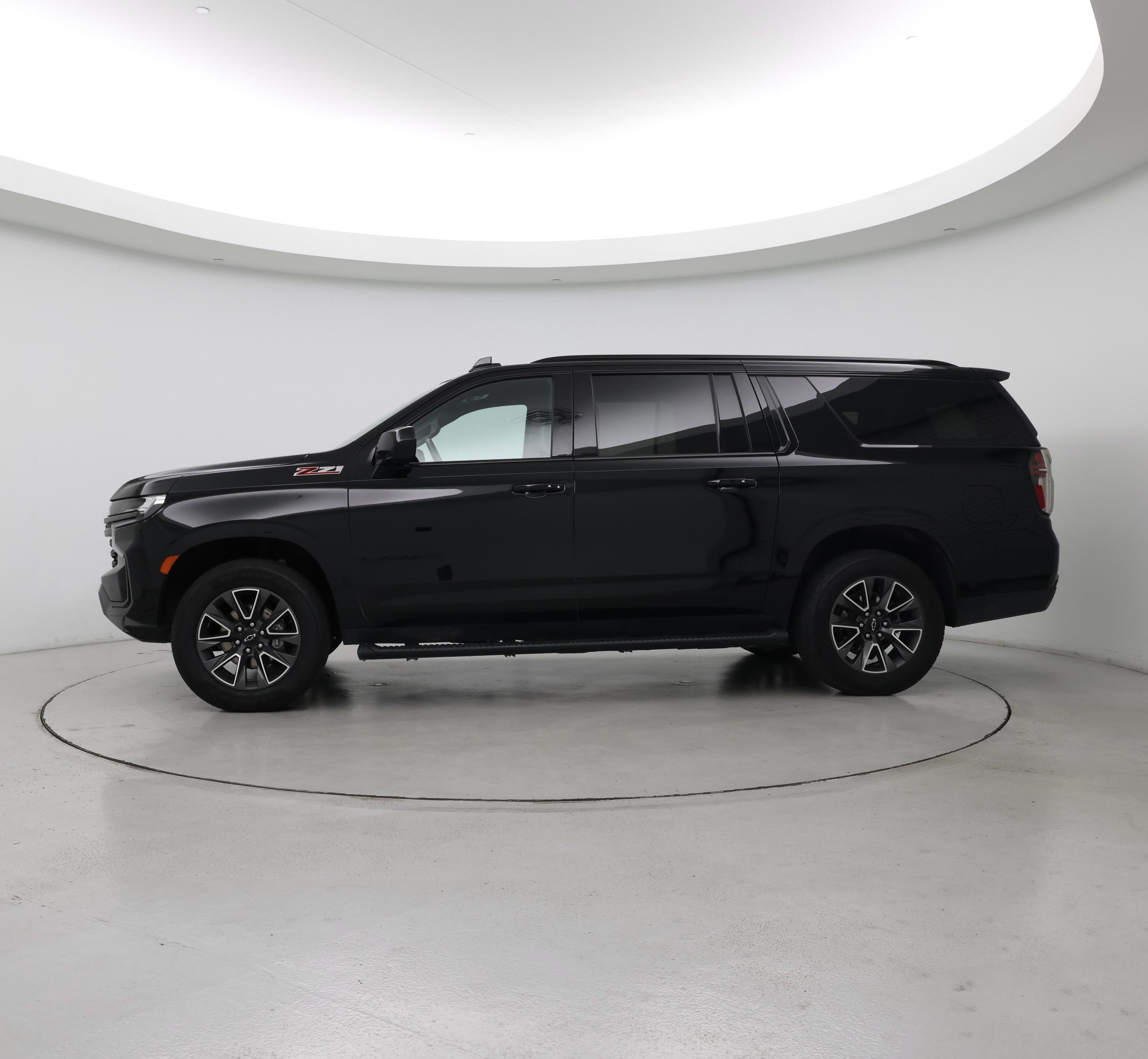 Thumbnail: 2022 Chevrolet Suburban - 3