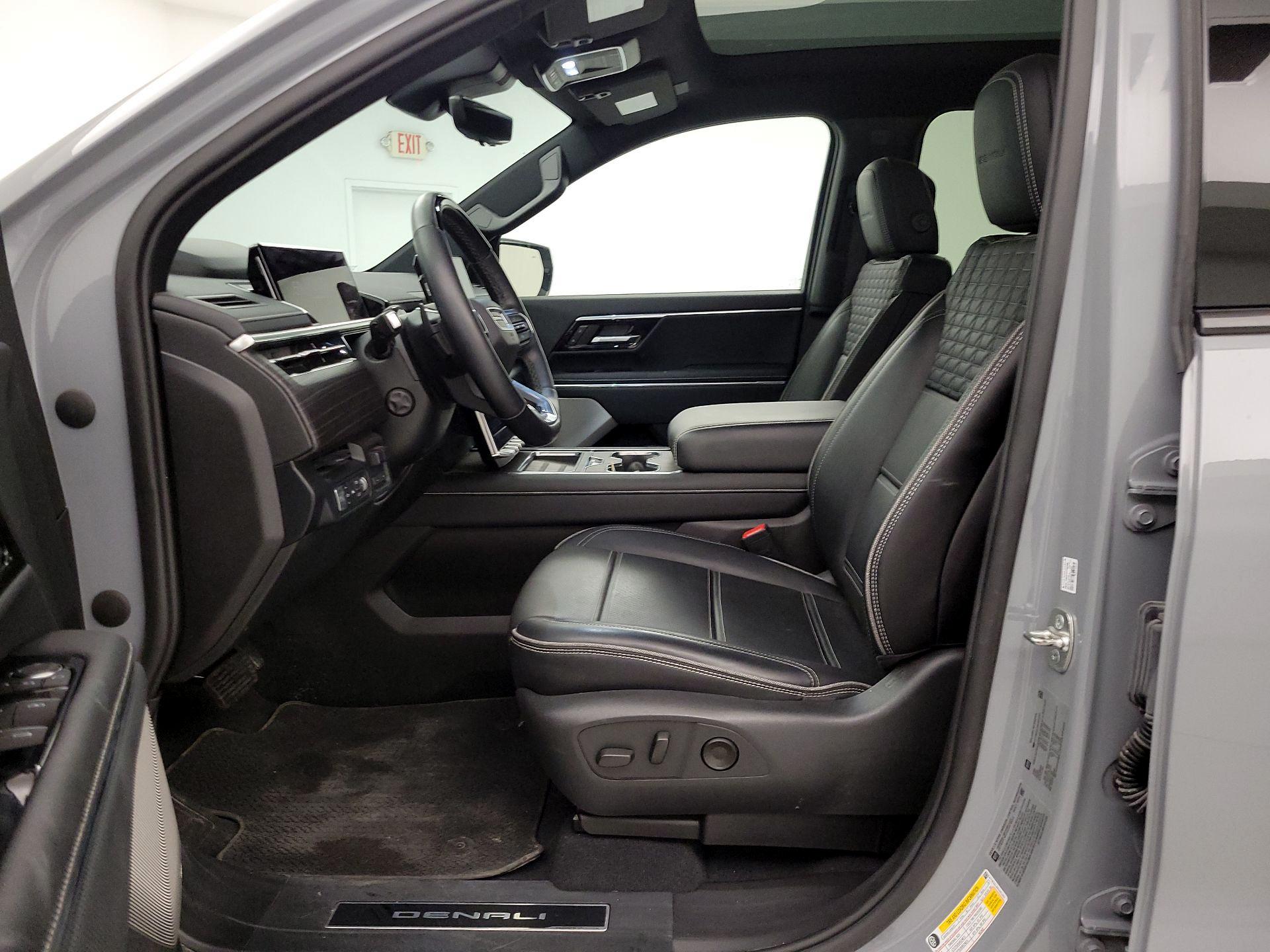 Thumbnail: 2024 GMC Sierra EV - 11