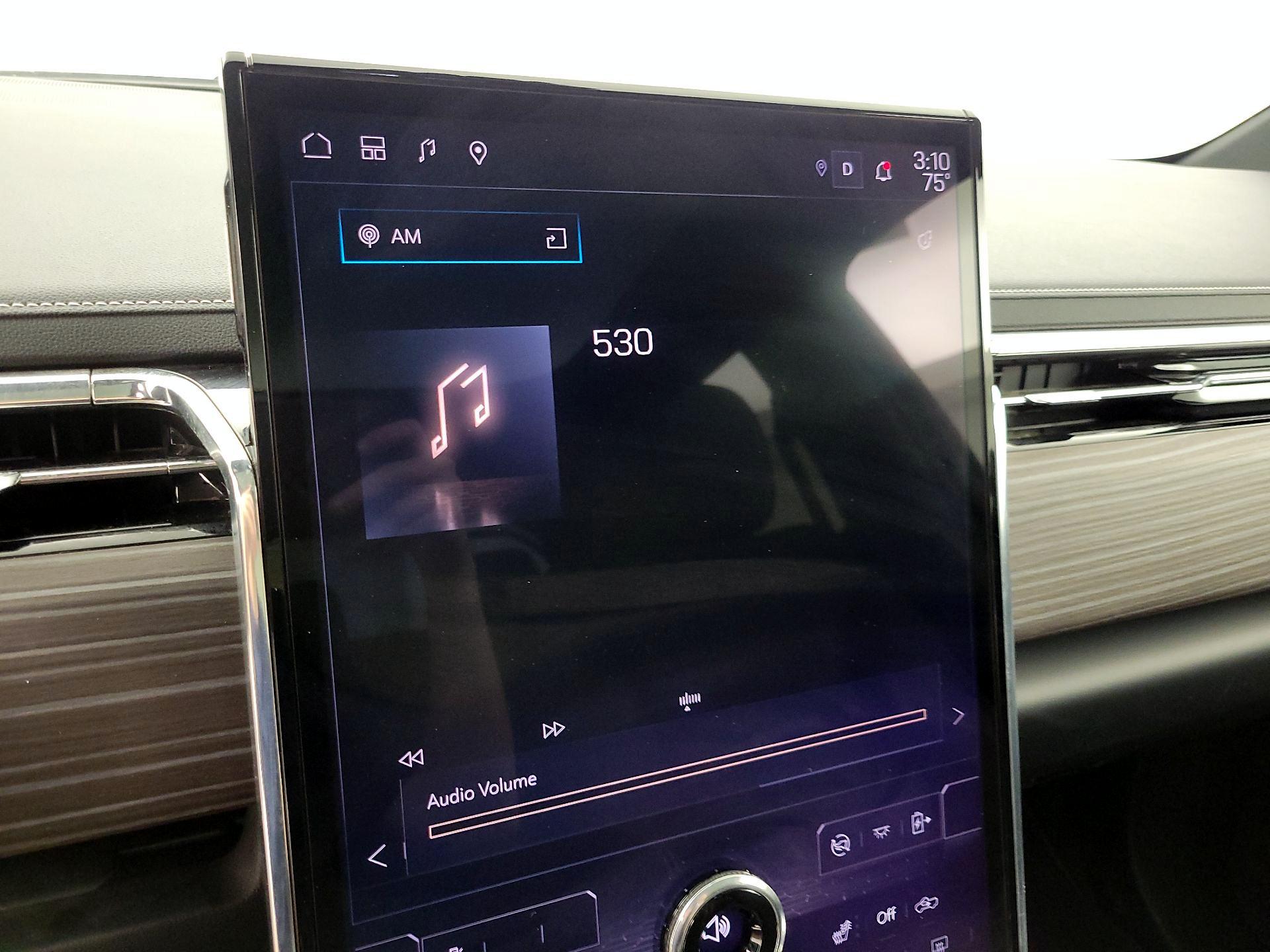 Thumbnail: 2024 GMC Sierra EV - 15