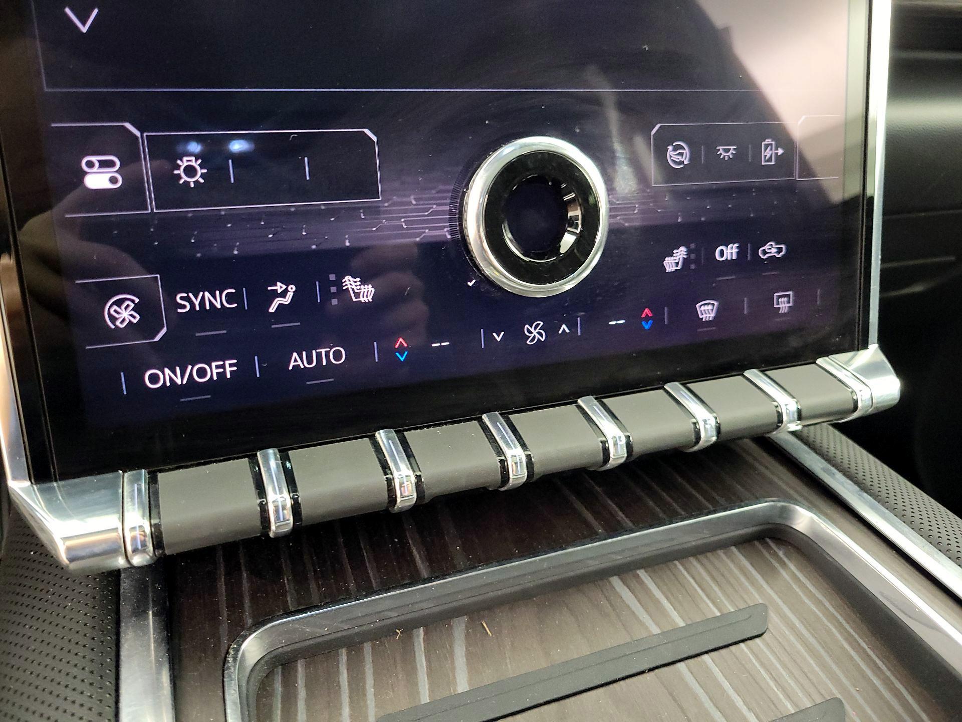 Thumbnail: 2024 GMC Sierra EV - 16