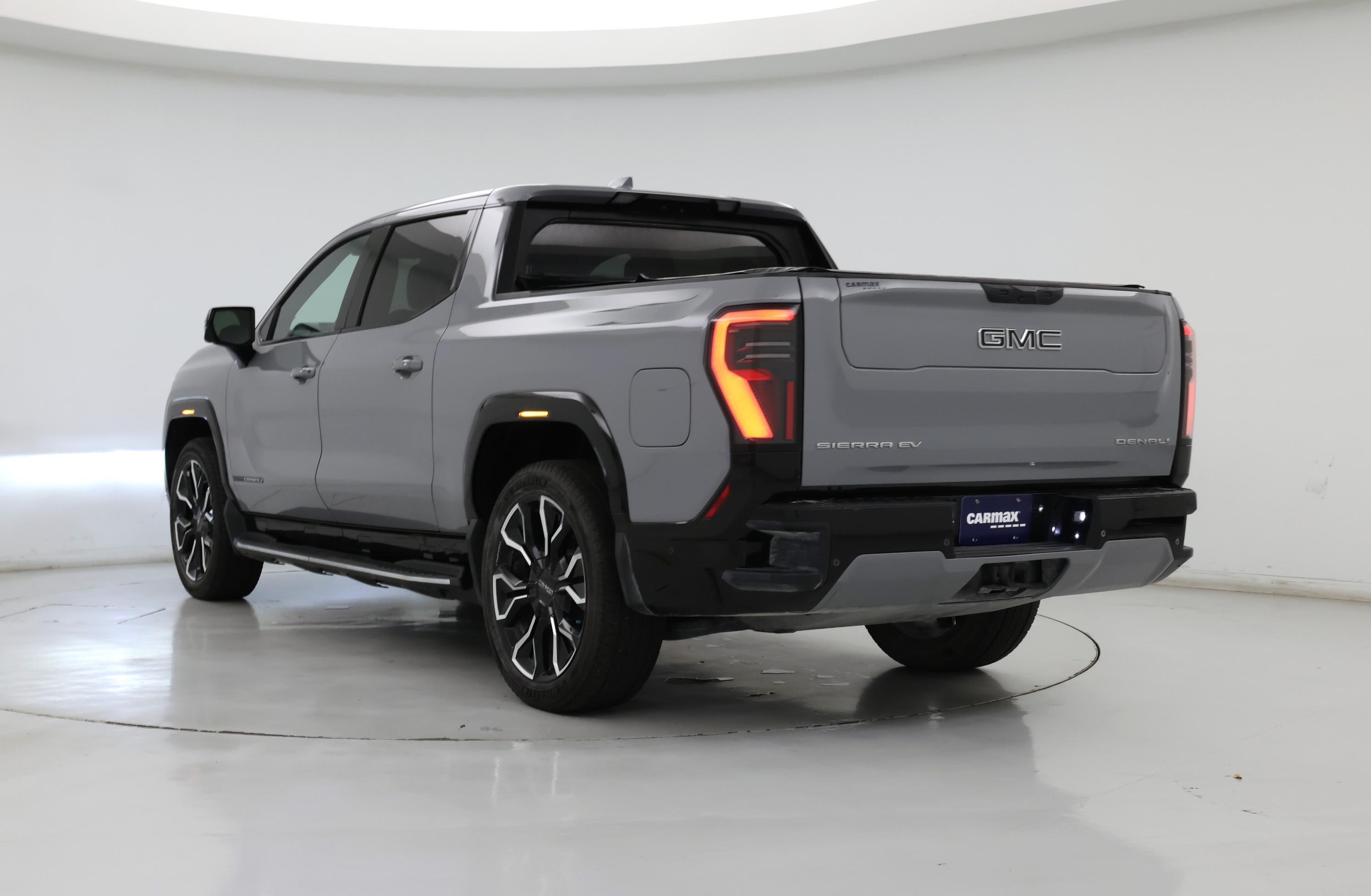 Thumbnail: 2024 GMC Sierra EV - 2
