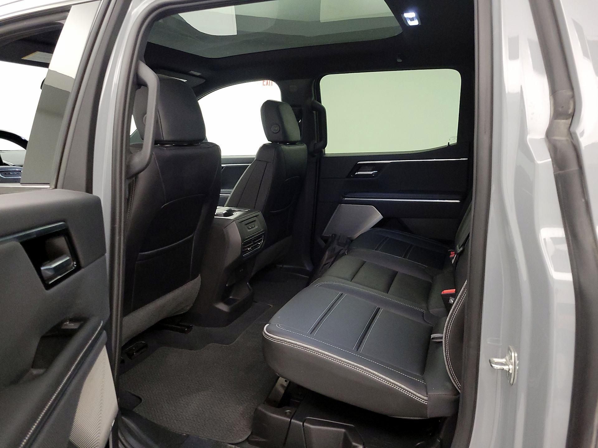 Thumbnail: 2024 GMC Sierra EV - 20