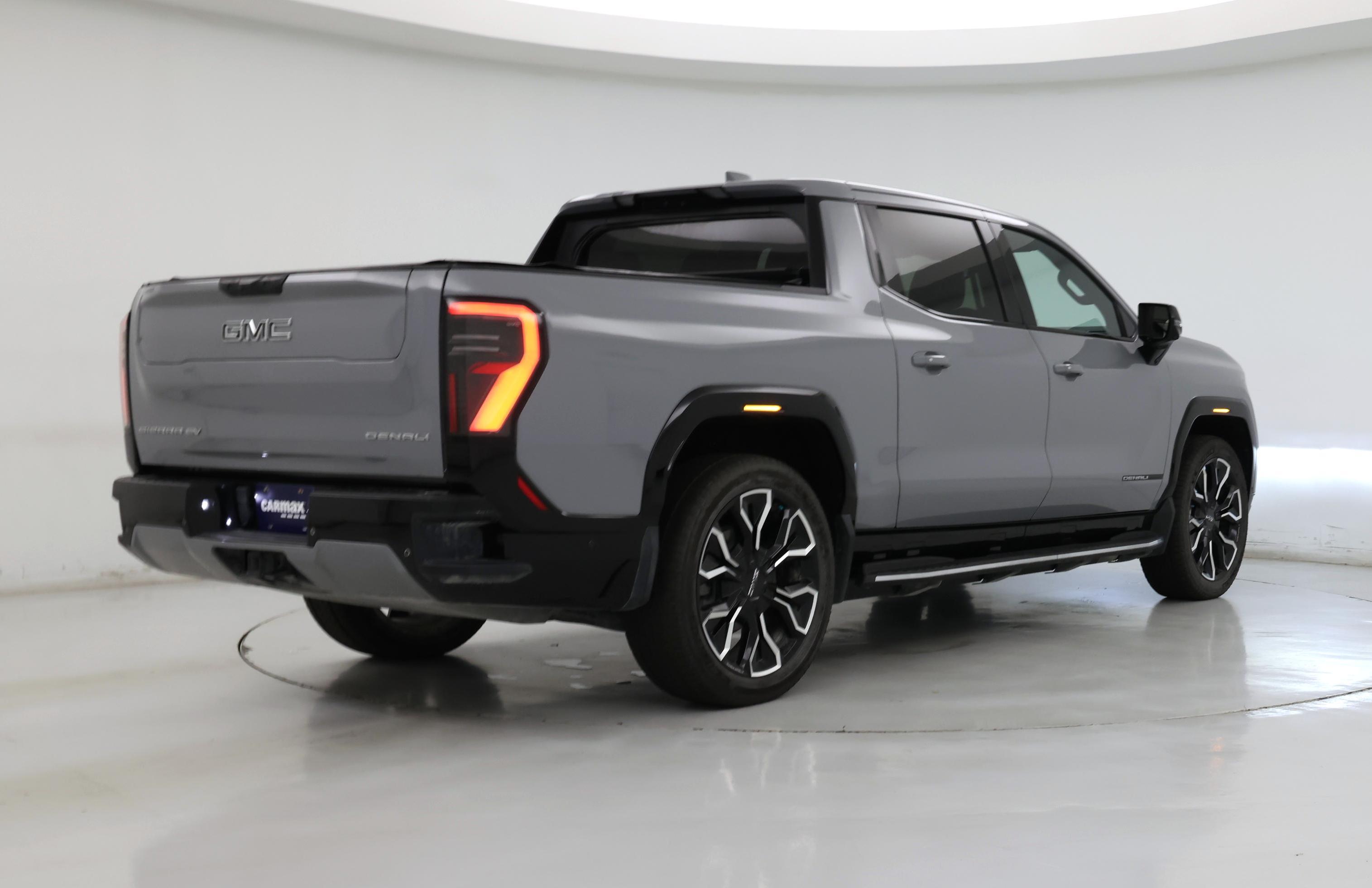 Thumbnail: 2024 GMC Sierra EV - 8