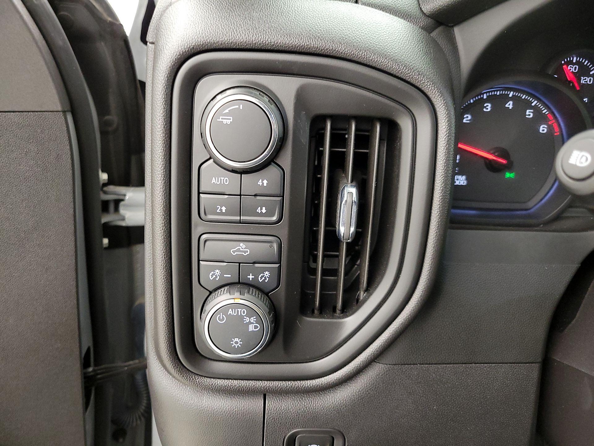 Thumbnail: 2024 Chevrolet Silverado 1500 - 13