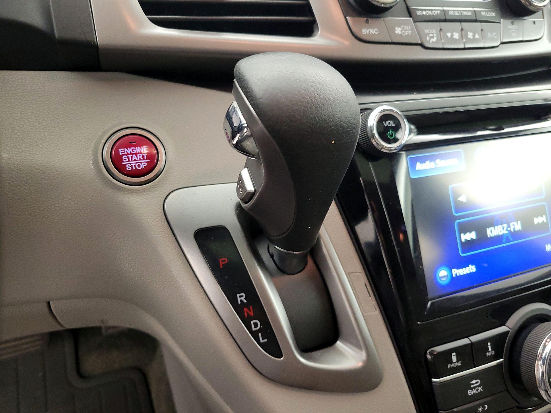 Thumbnail: 2016 Honda Odyssey - 17