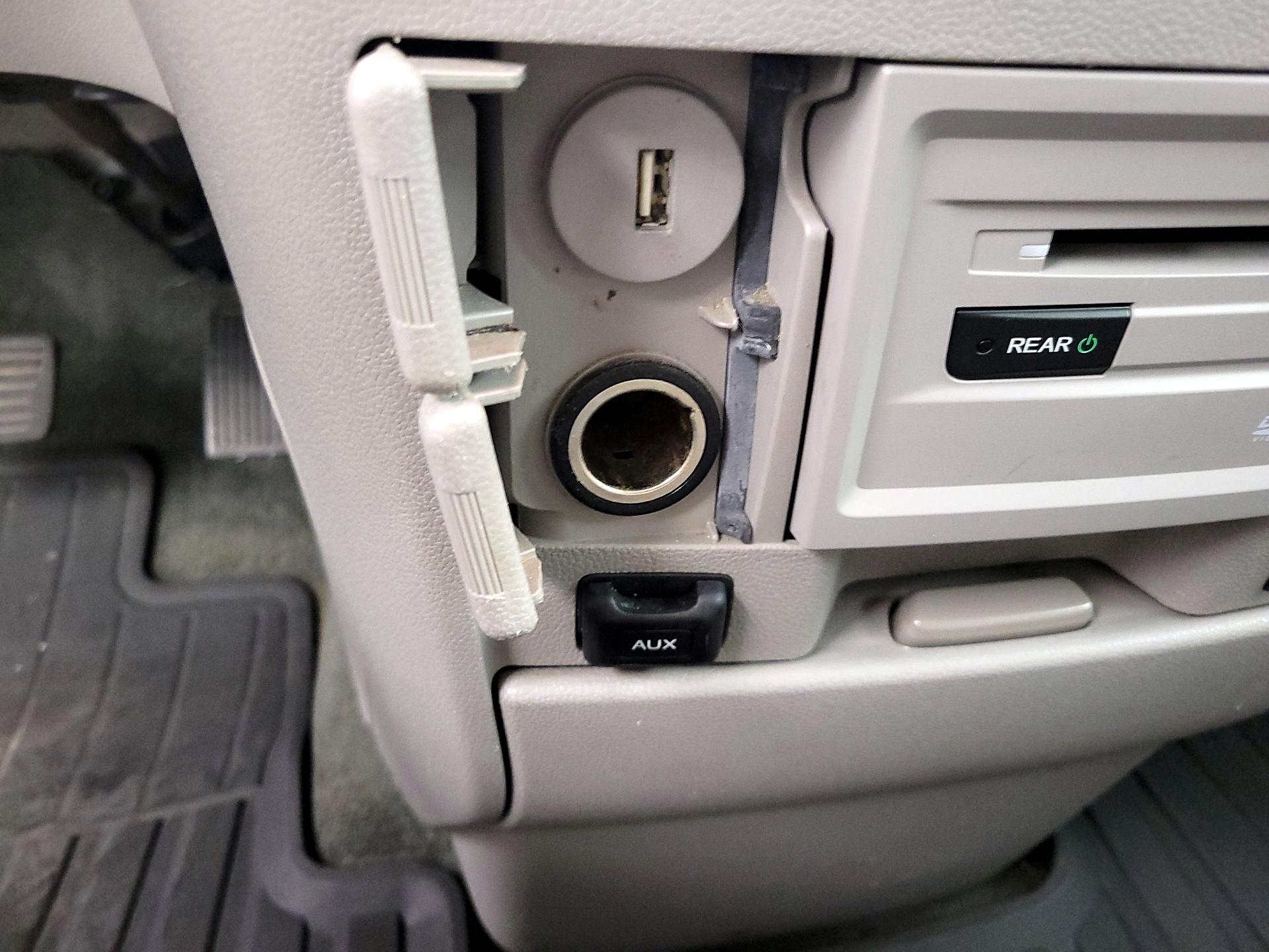 Thumbnail: 2016 Honda Odyssey - 18