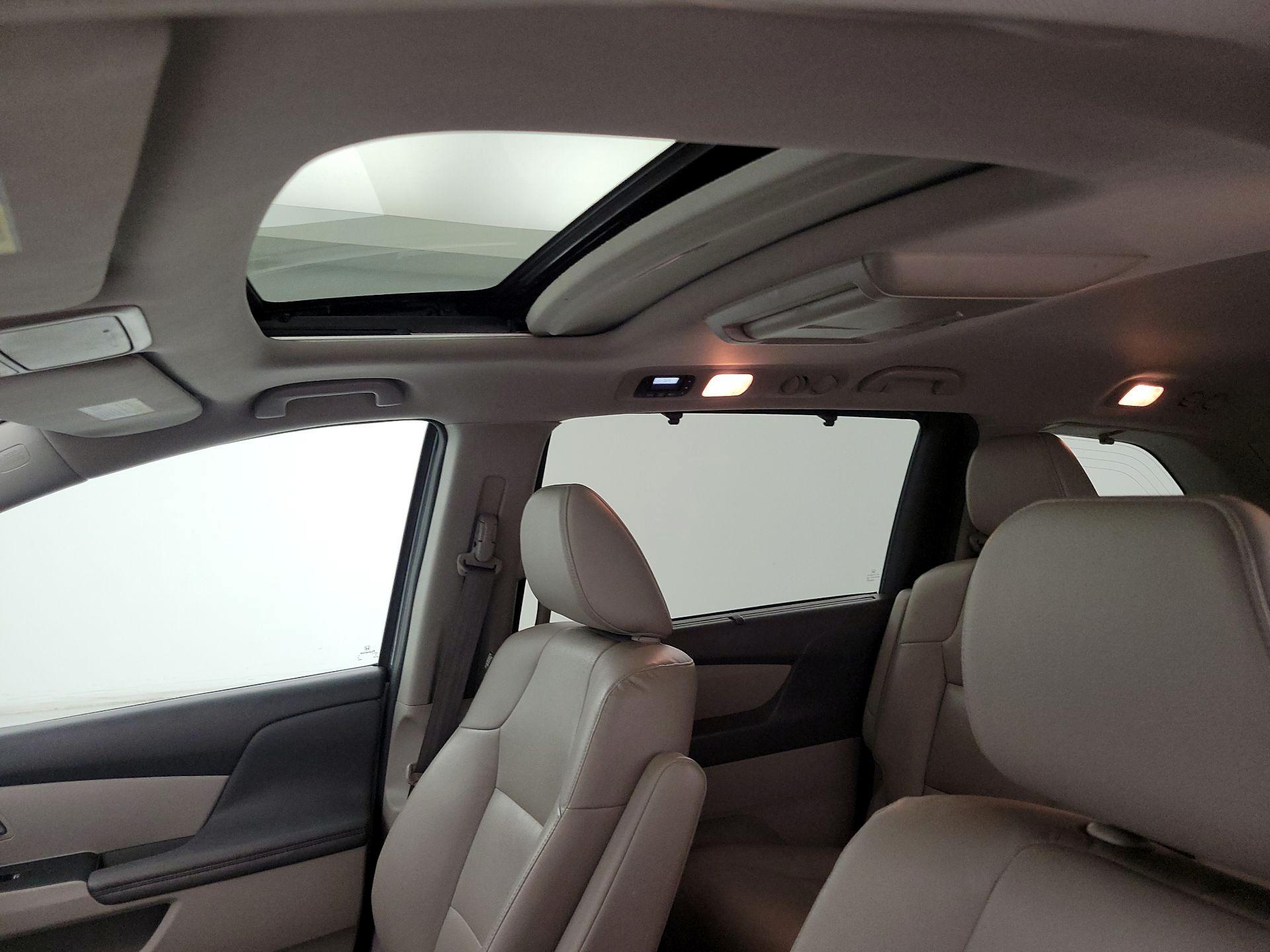 Thumbnail: 2016 Honda Odyssey - 19