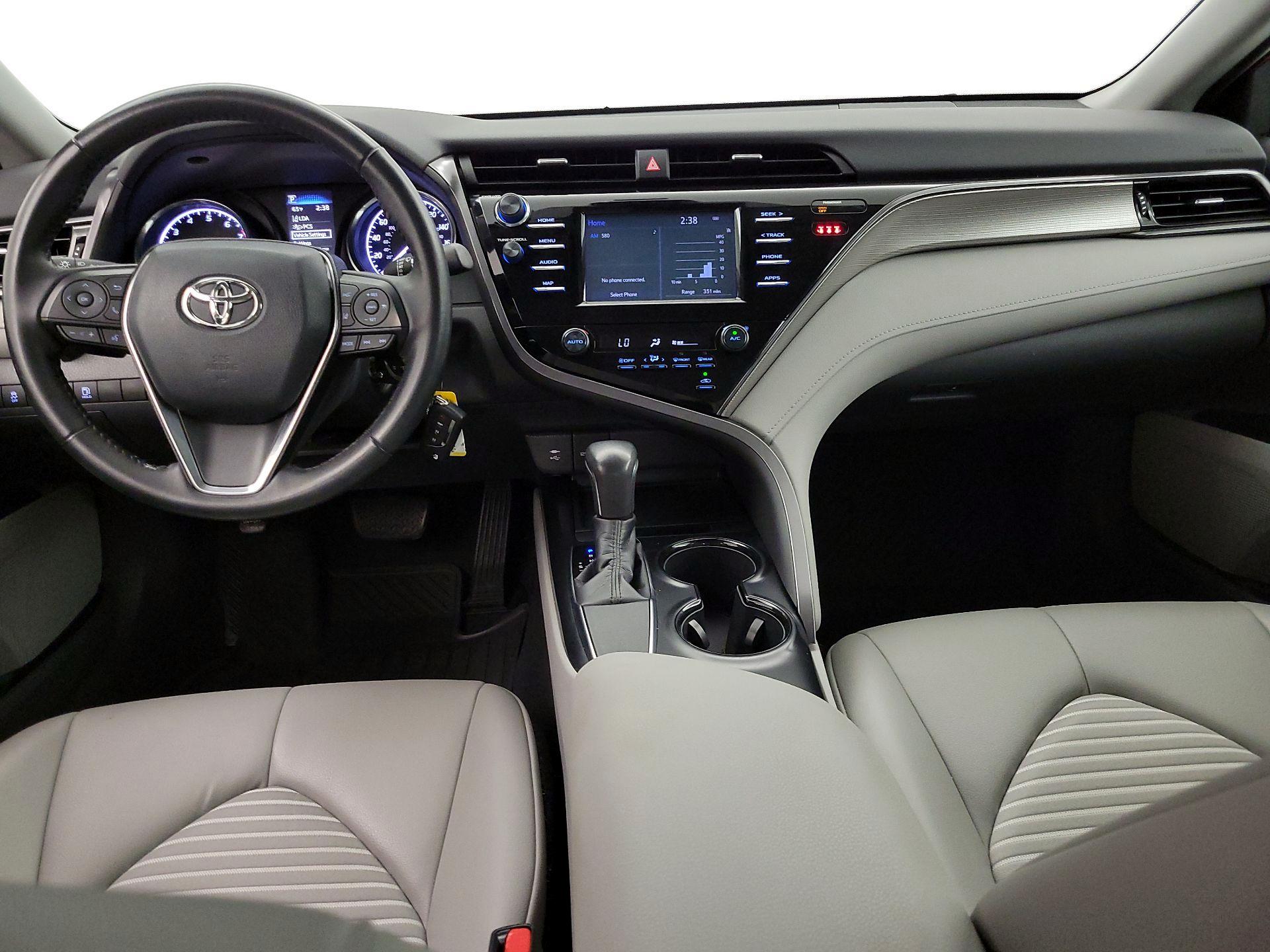 Thumbnail: 2019 Toyota Camry - 9