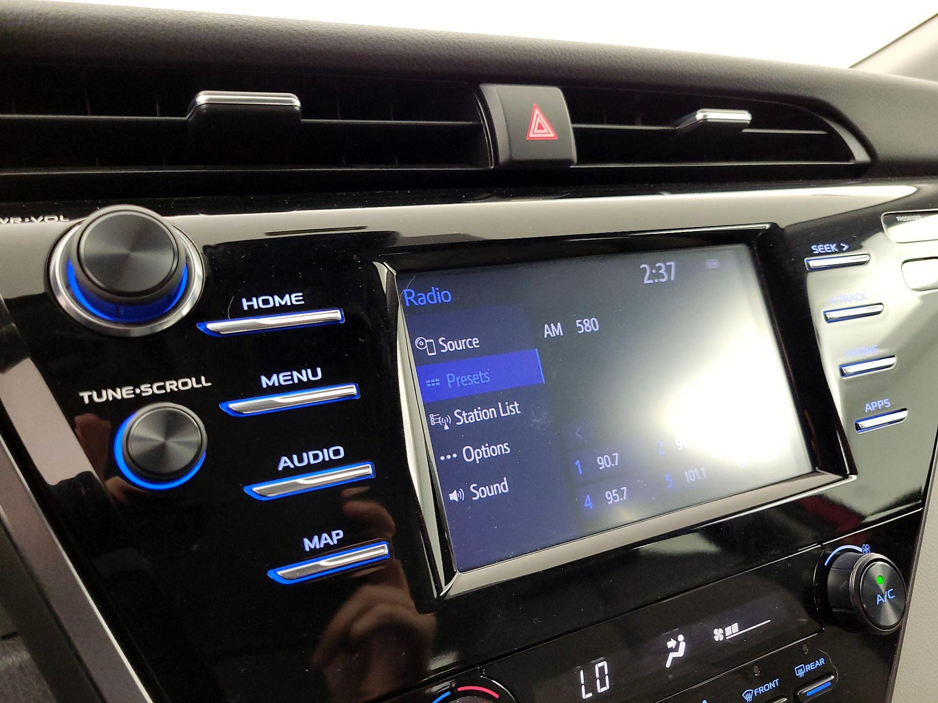 Thumbnail: 2019 Toyota Camry - 15