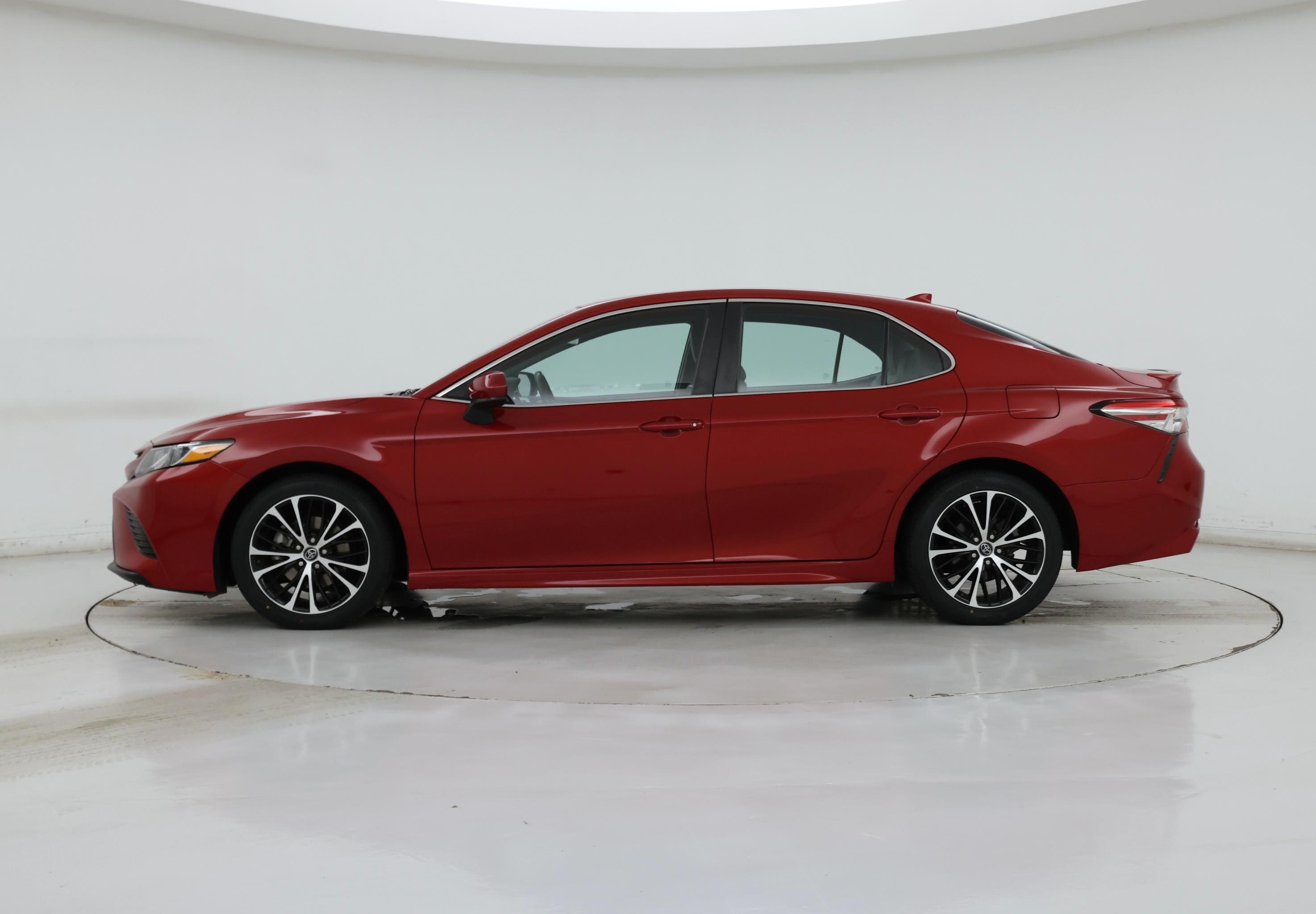 Thumbnail: 2019 Toyota Camry - 3