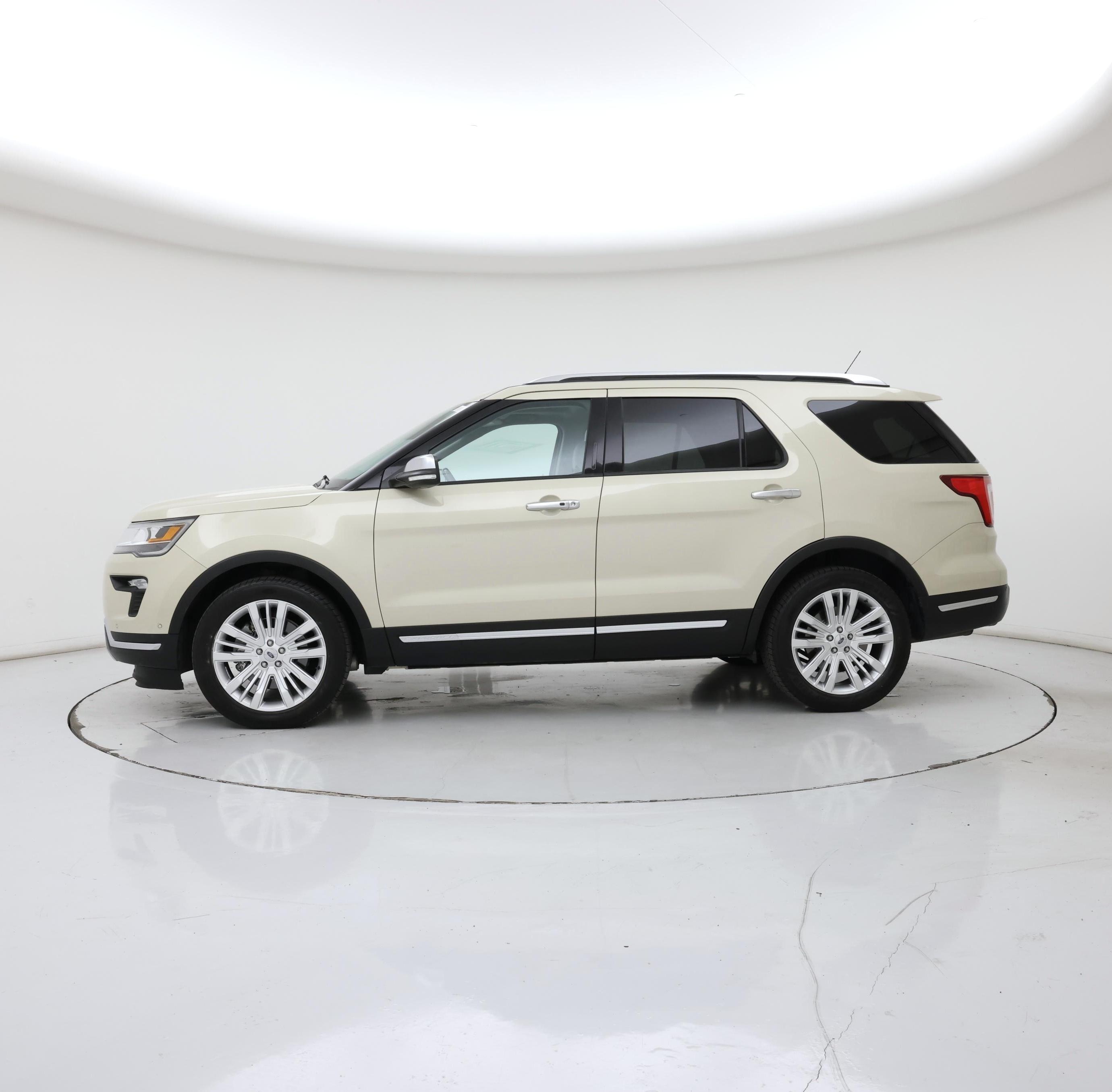Thumbnail: 2018 Ford Explorer - 3