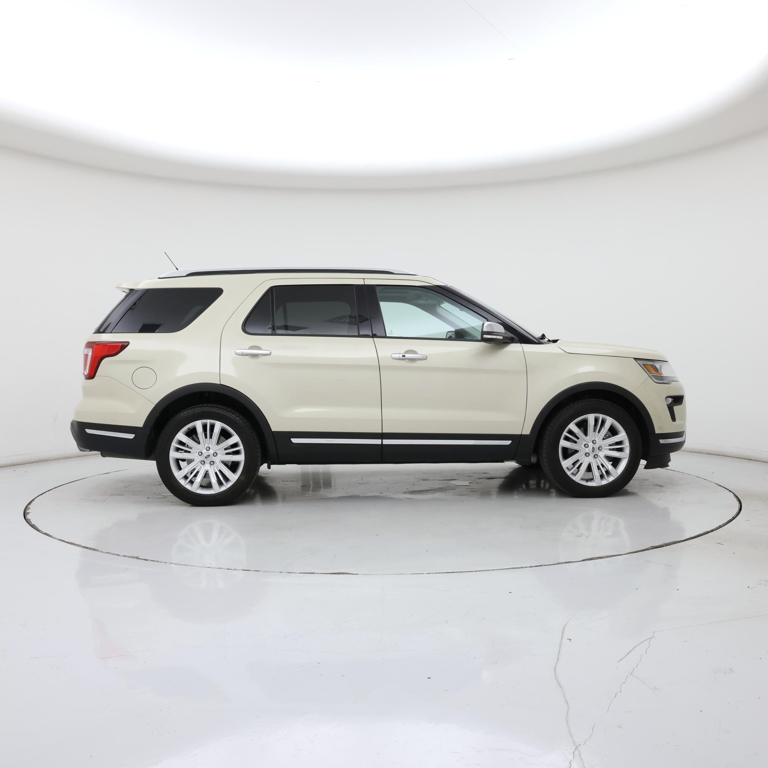Thumbnail: 2018 Ford Explorer - 7