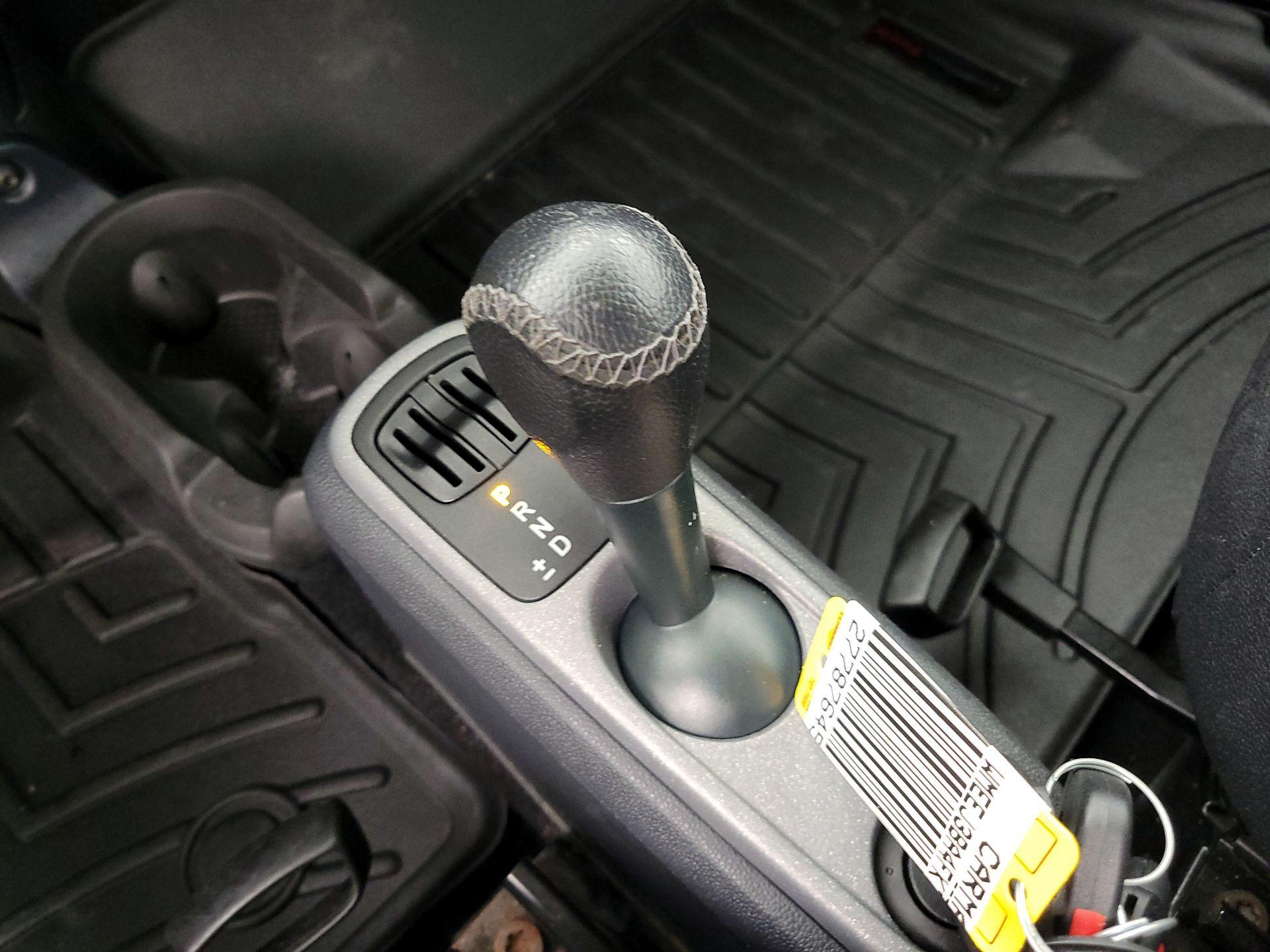 Thumbnail: 2015 smart fortwo - 15