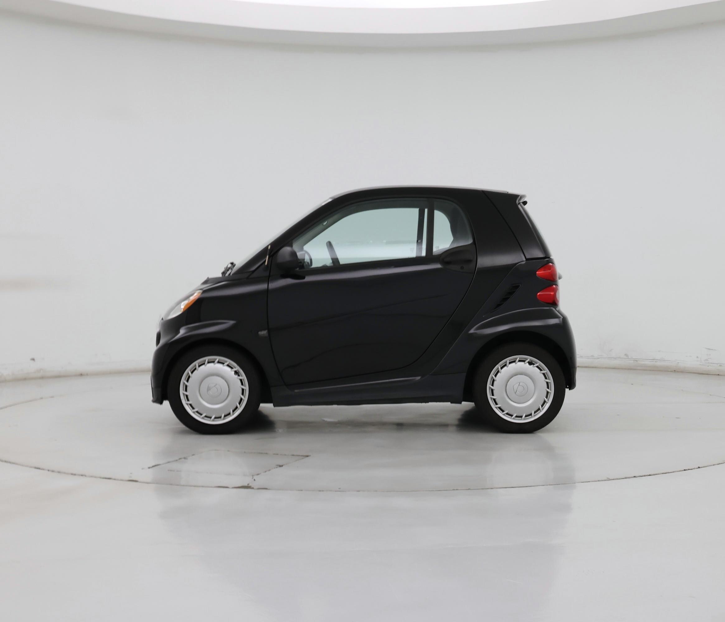 Thumbnail: 2015 smart fortwo - 3
