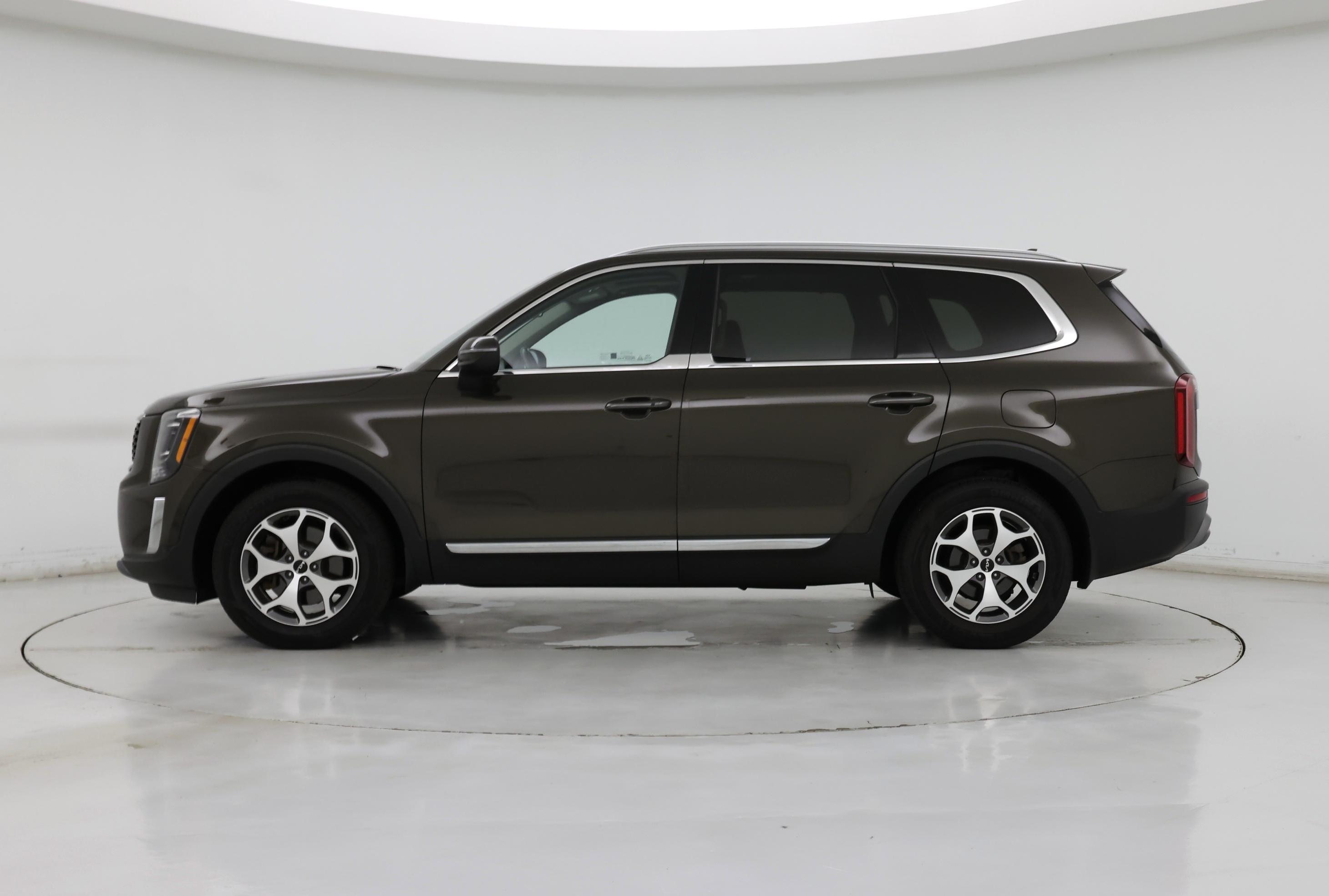 Thumbnail: 2022 Kia Telluride - 3