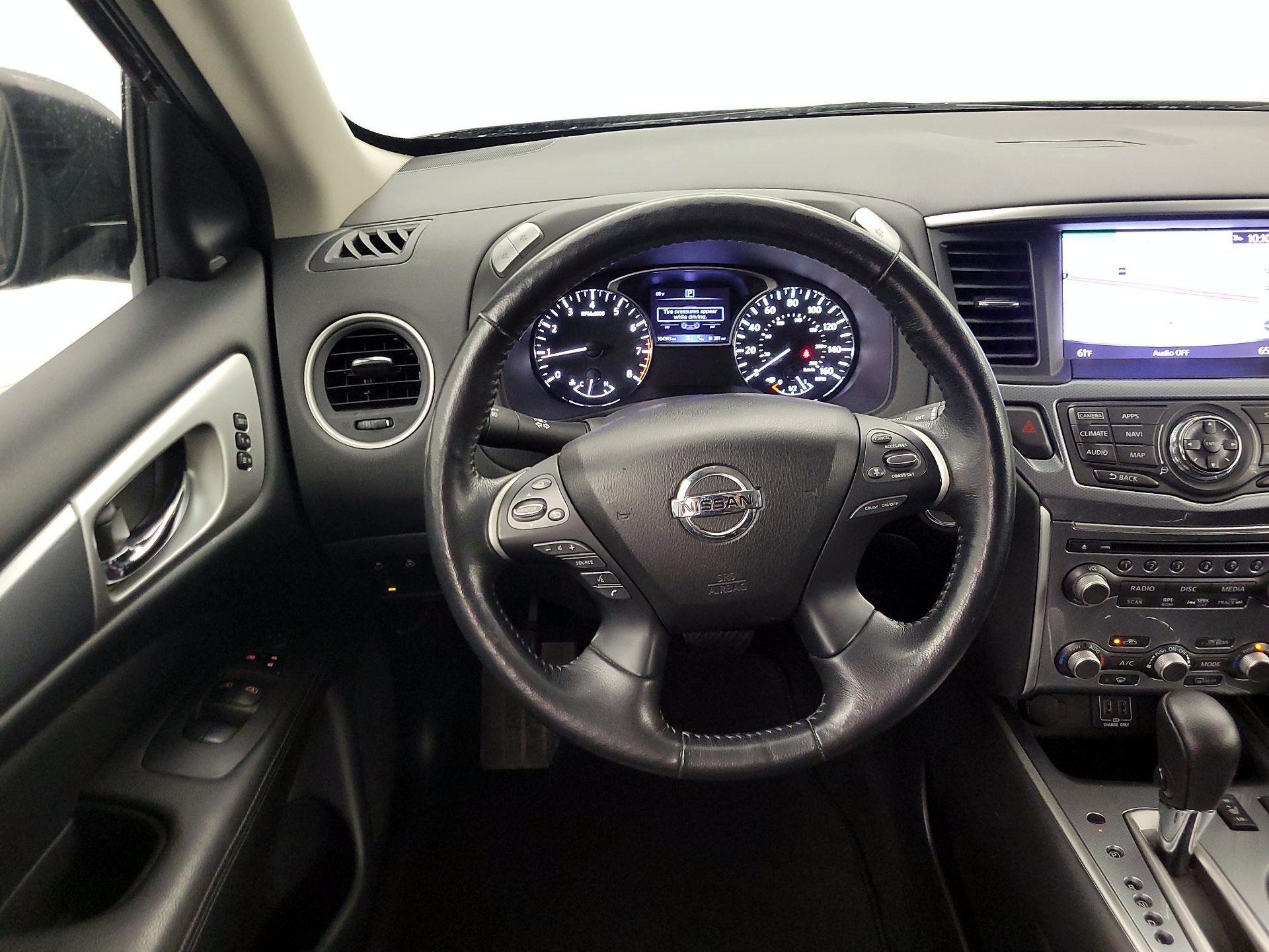 Thumbnail: 2018 Nissan Pathfinder - 10