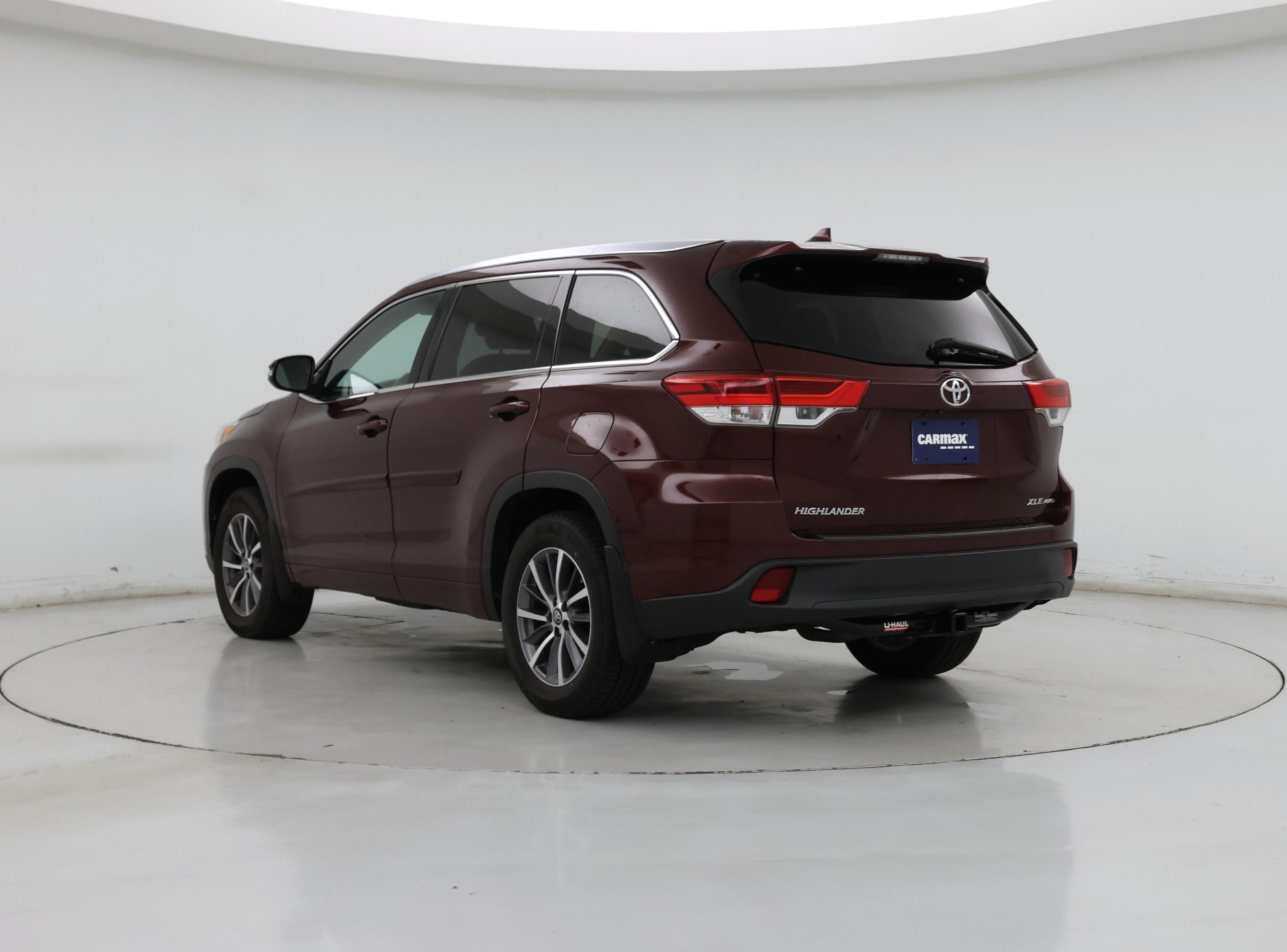 Thumbnail: 2017 Toyota Highlander - 2